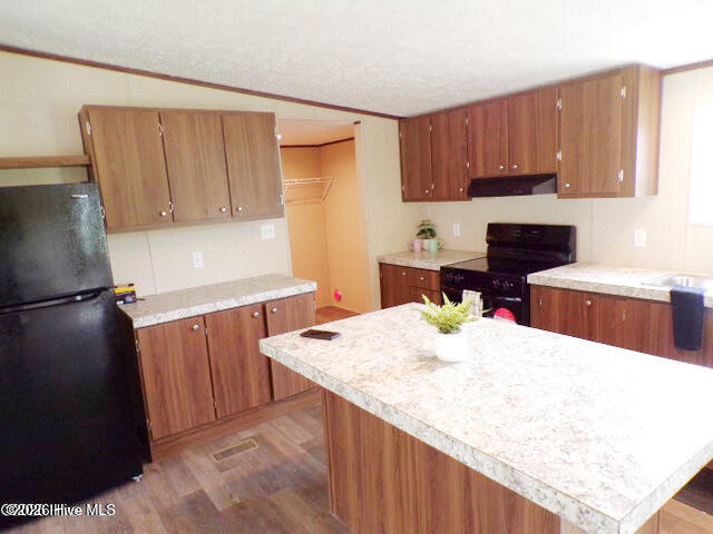 100567218 | Photo 11