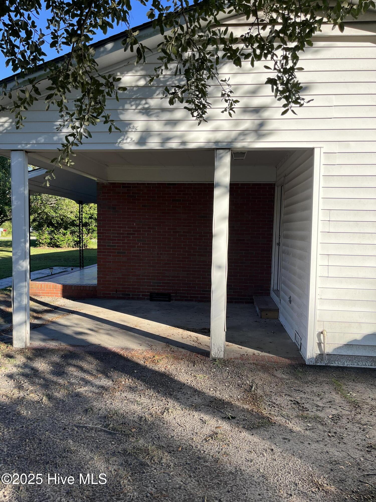 100536383 | Photo 28