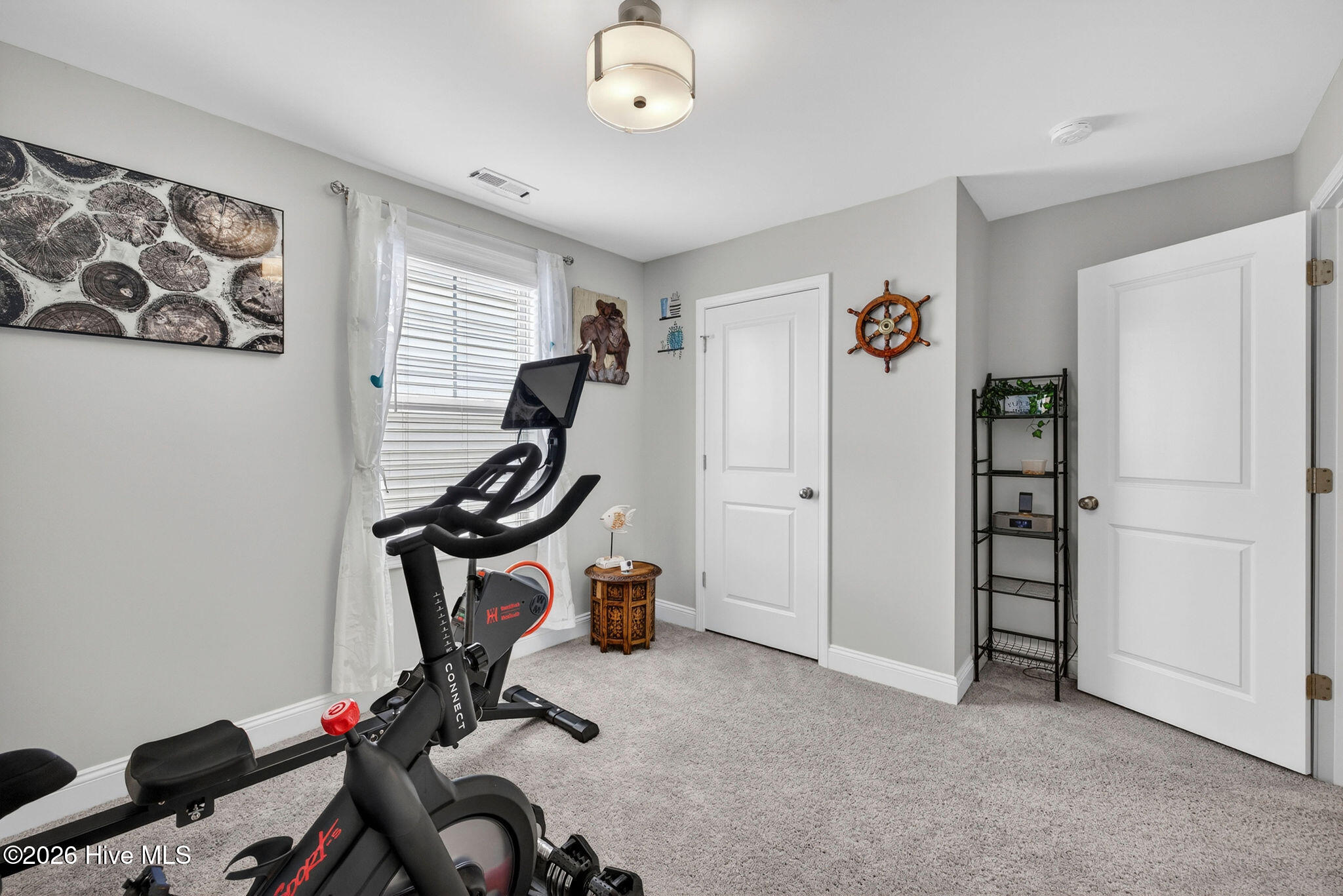 100570074 | Photo 28