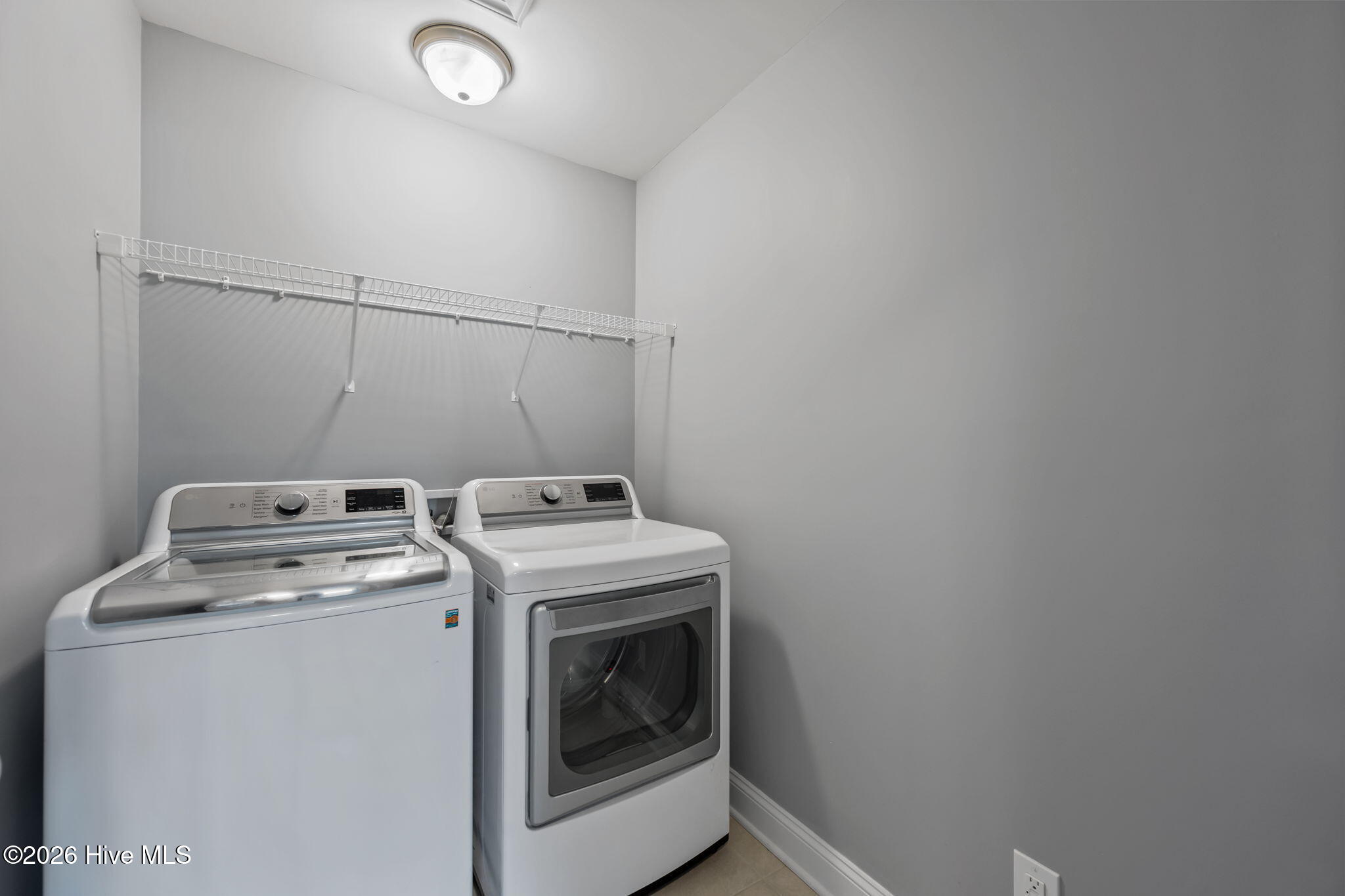 100549197 | Photo 45