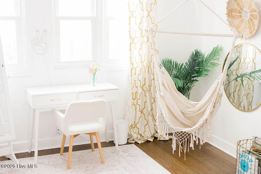 100558568 | Photo 27