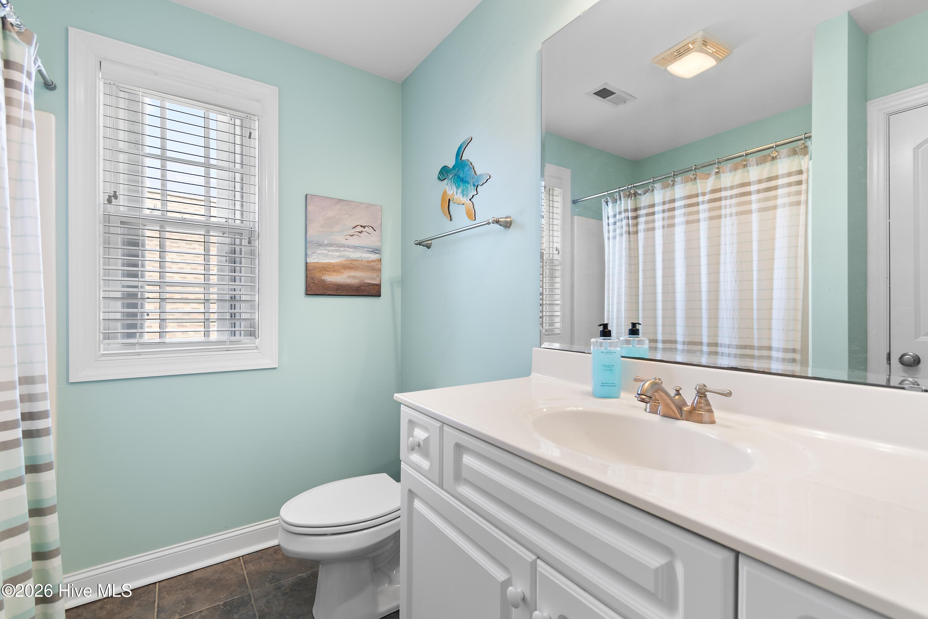 100555309 | Photo 36