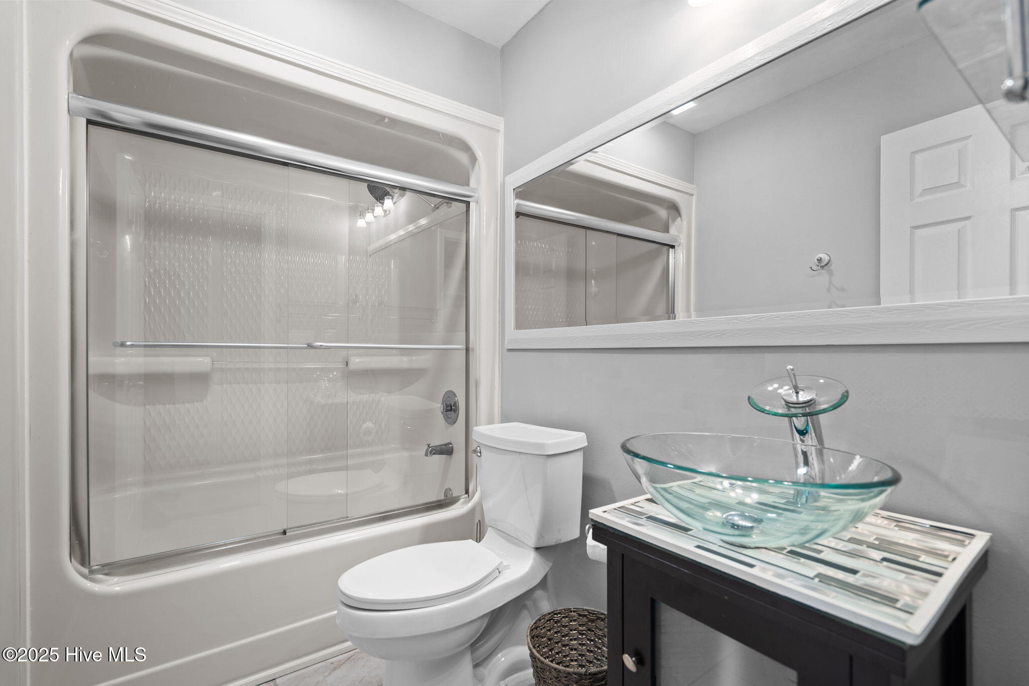 100546041 | Photo 21