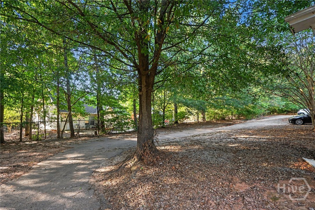 103 E Paces Drive