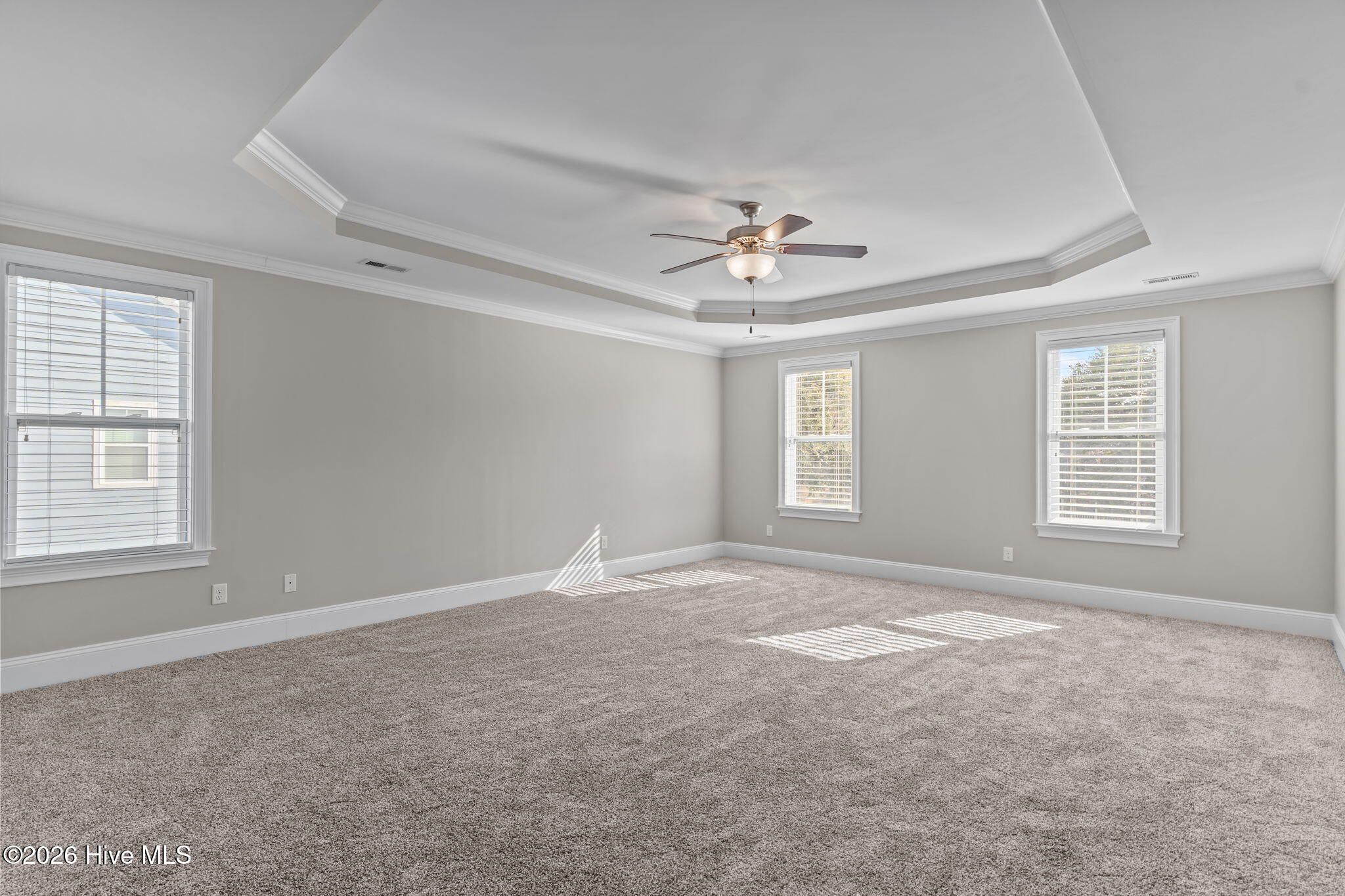 100555692 | Photo 28