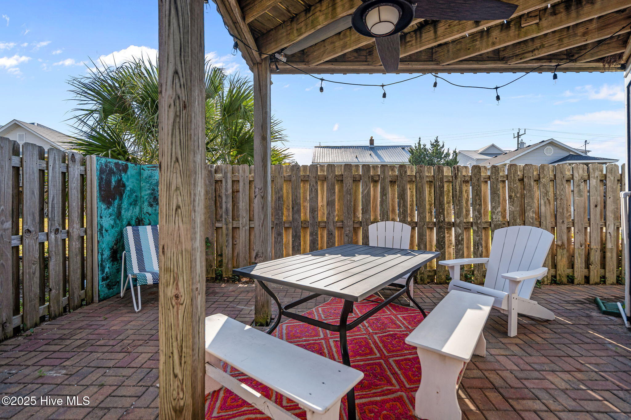 100531812 | Photo 33