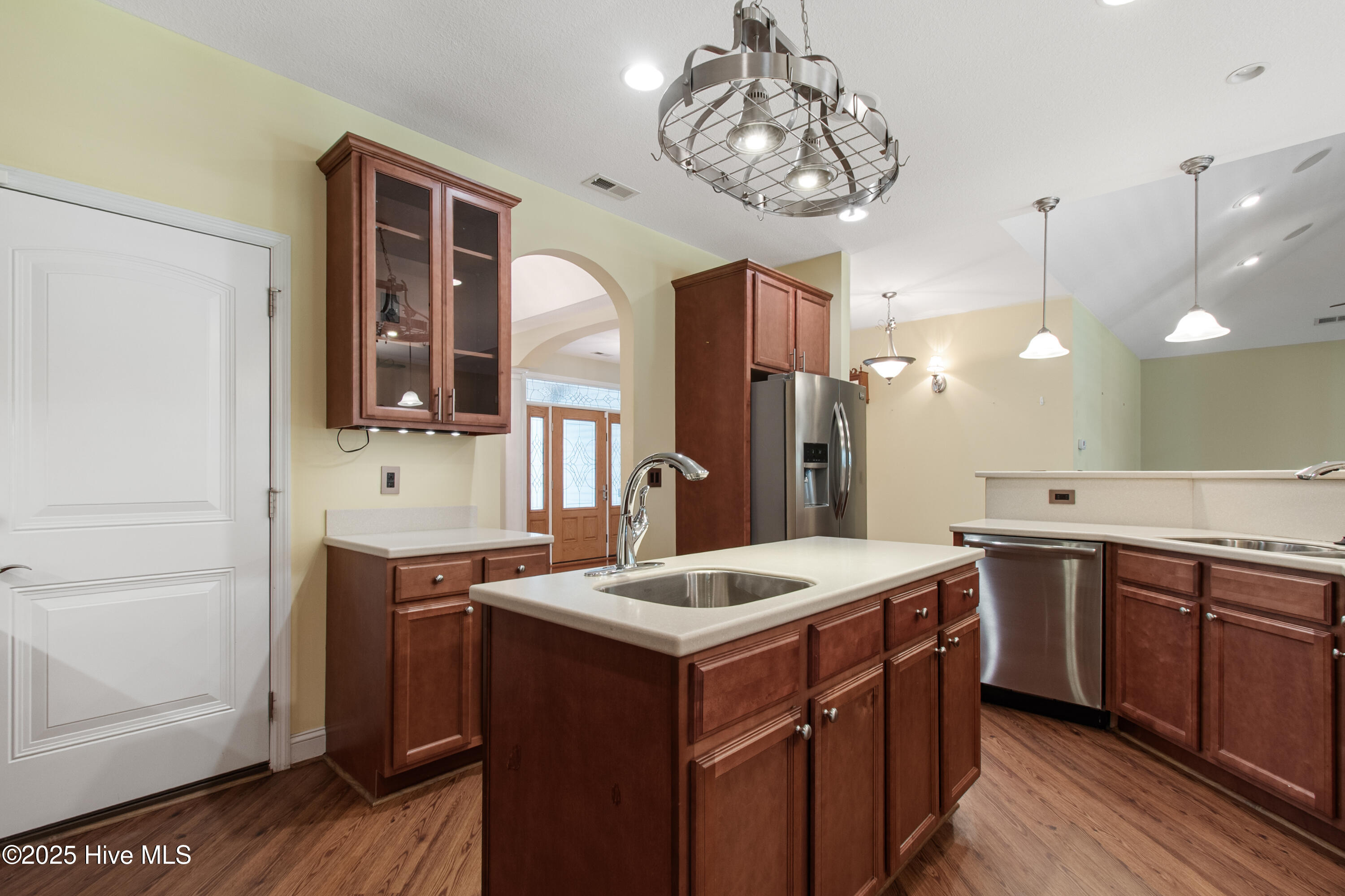 100532491 | Photo 18