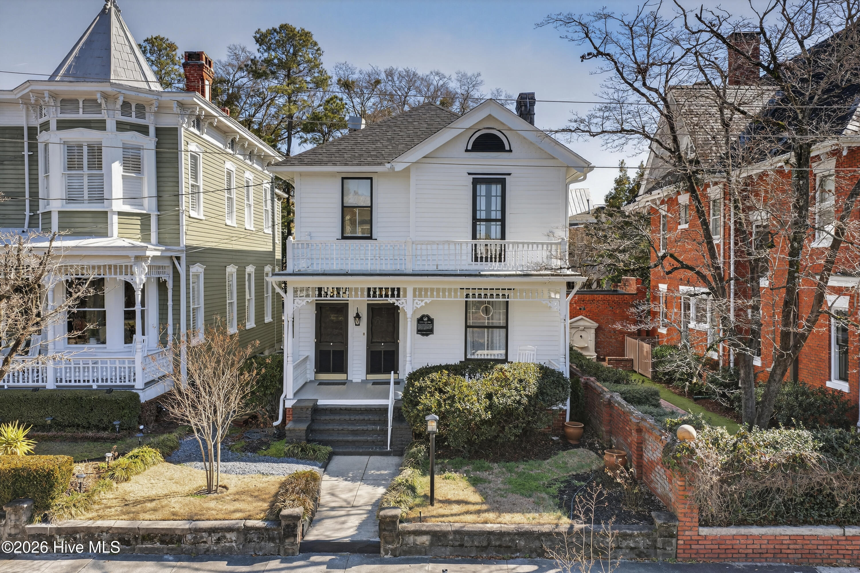 100555713 | Photo 56