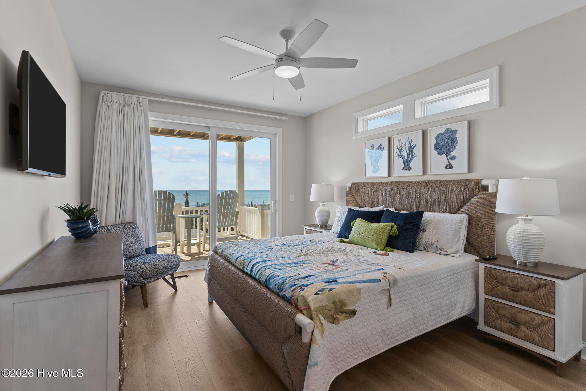 100554783 | Photo 29