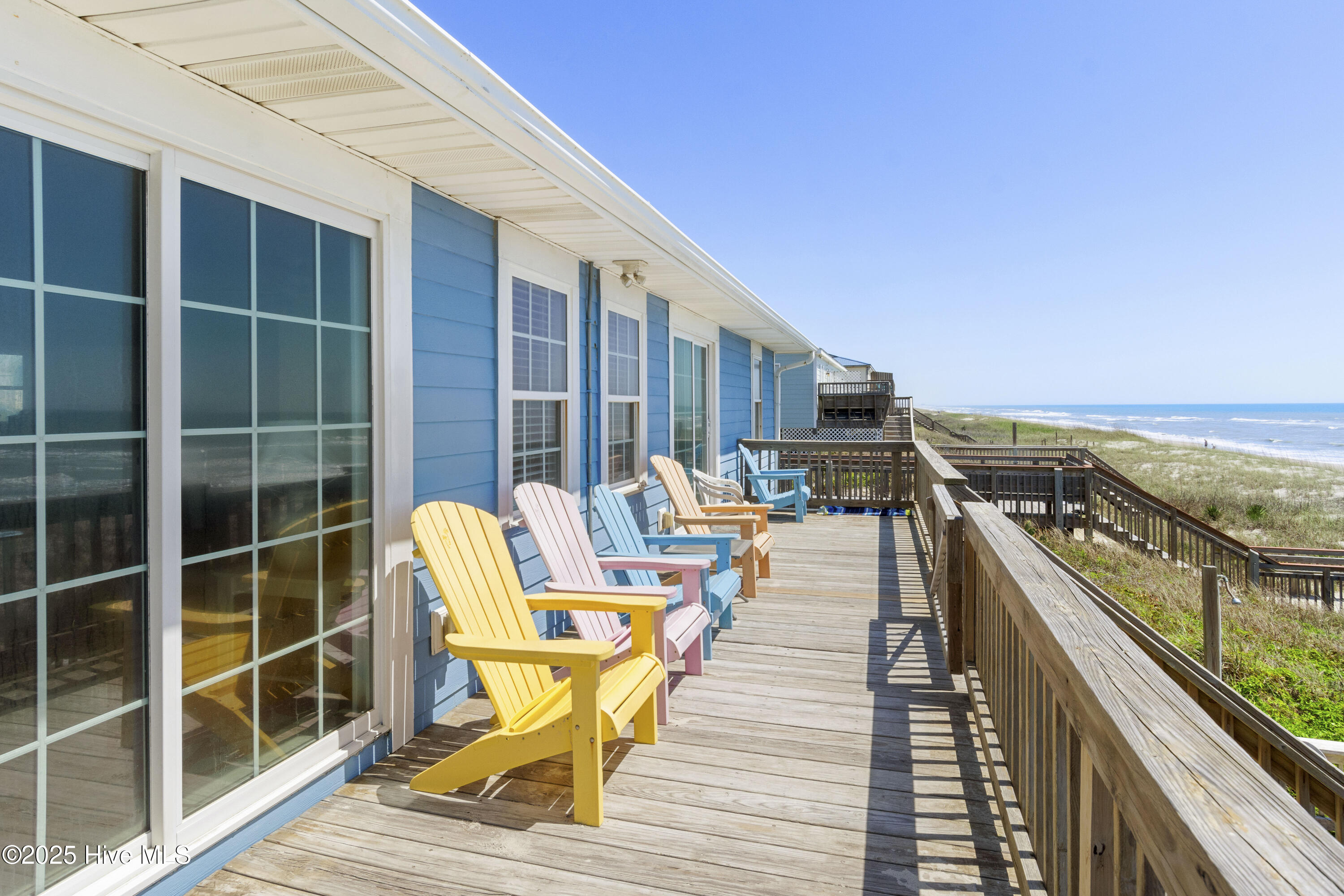 100523829 | Photo 37