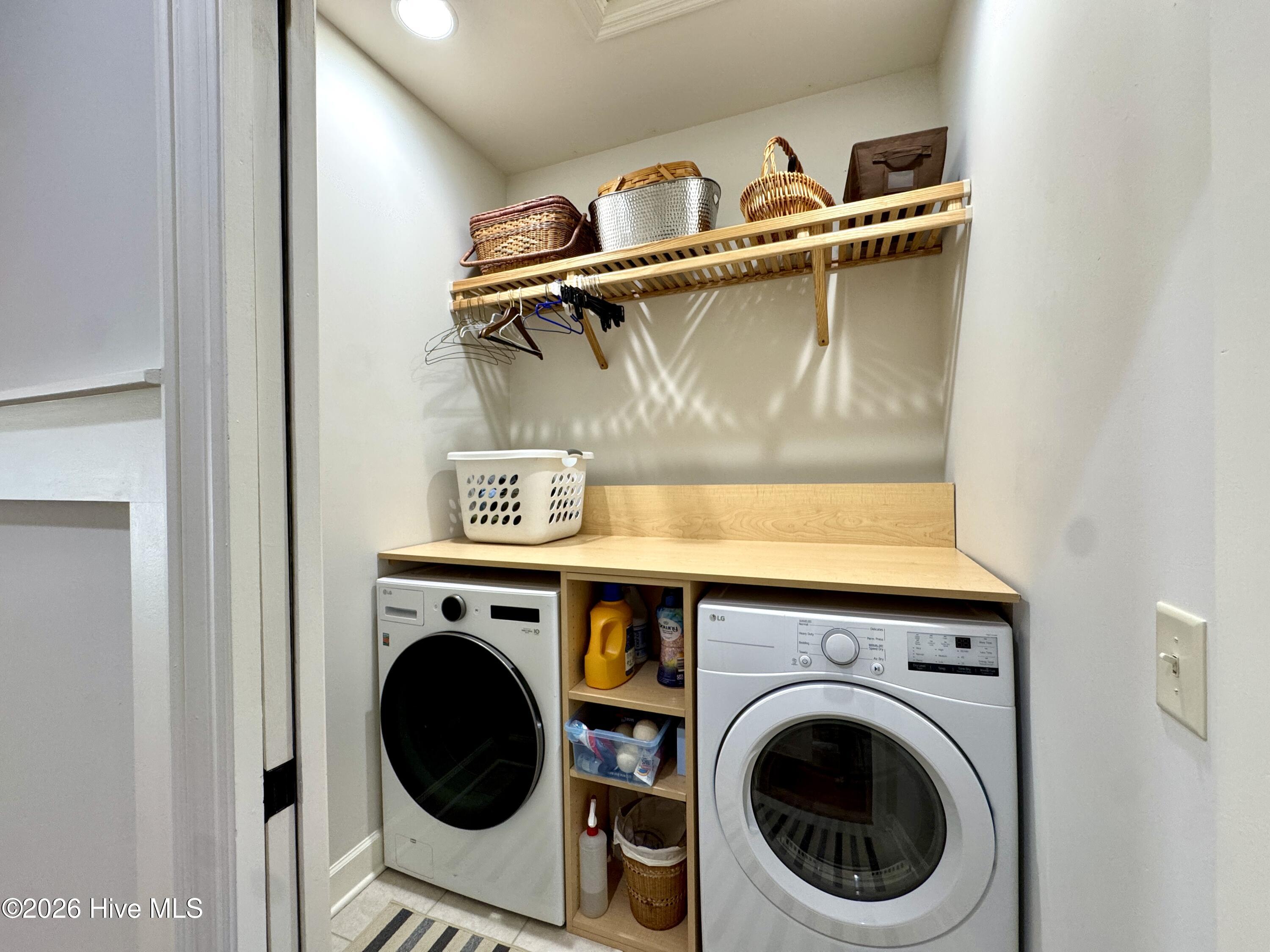 100565124 | Photo 30