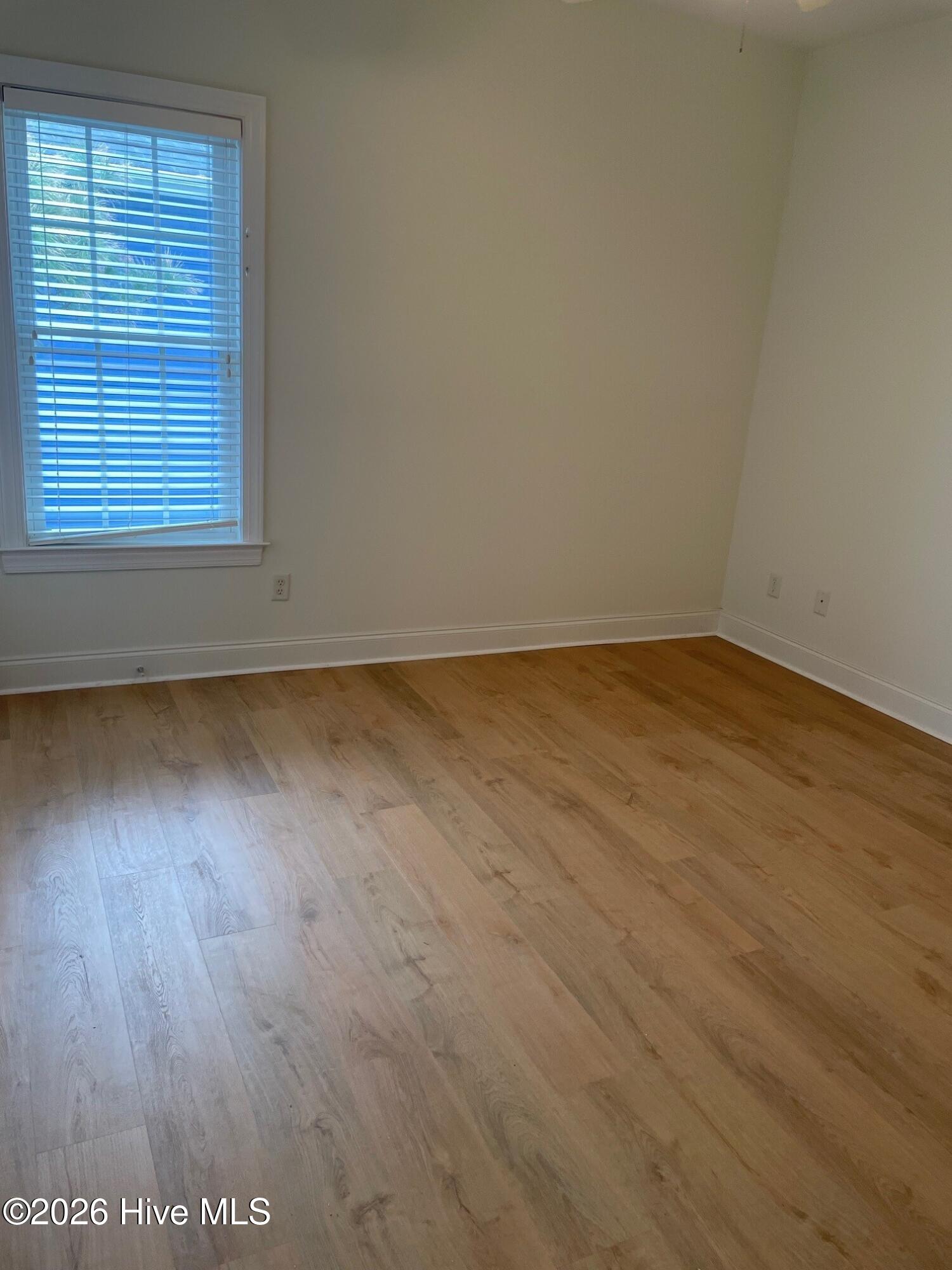 100534770 | Photo 26