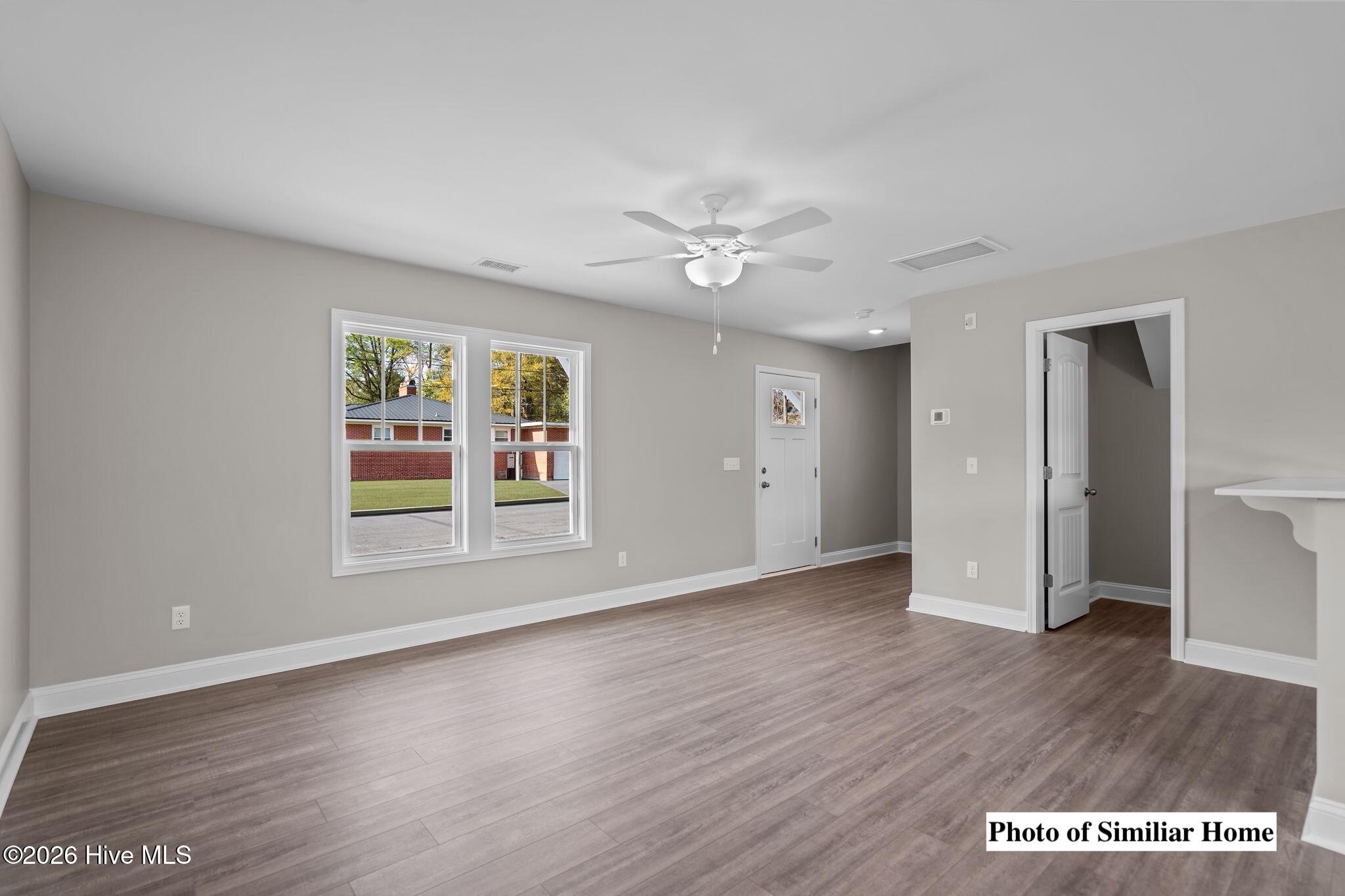 100566051 | Photo 13