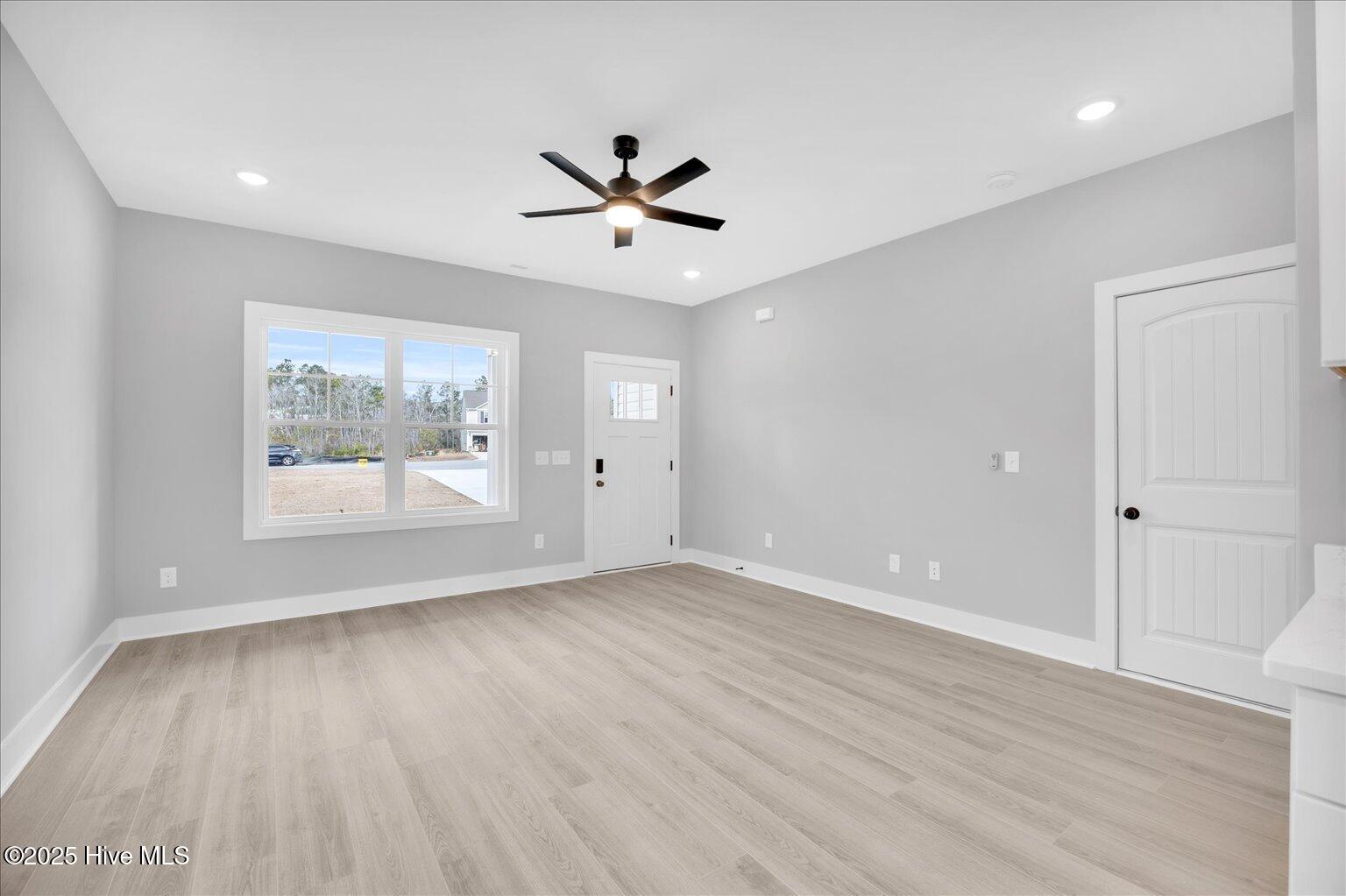 60 Gordy Way, Hampstead, NC, 28443