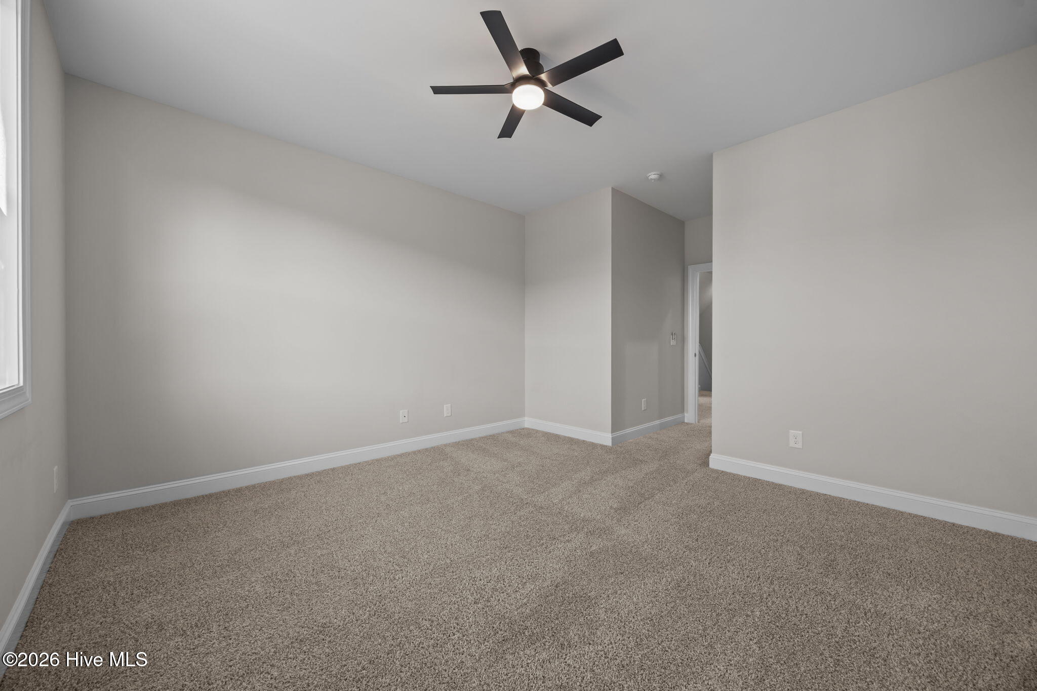 100550505 | Photo 10