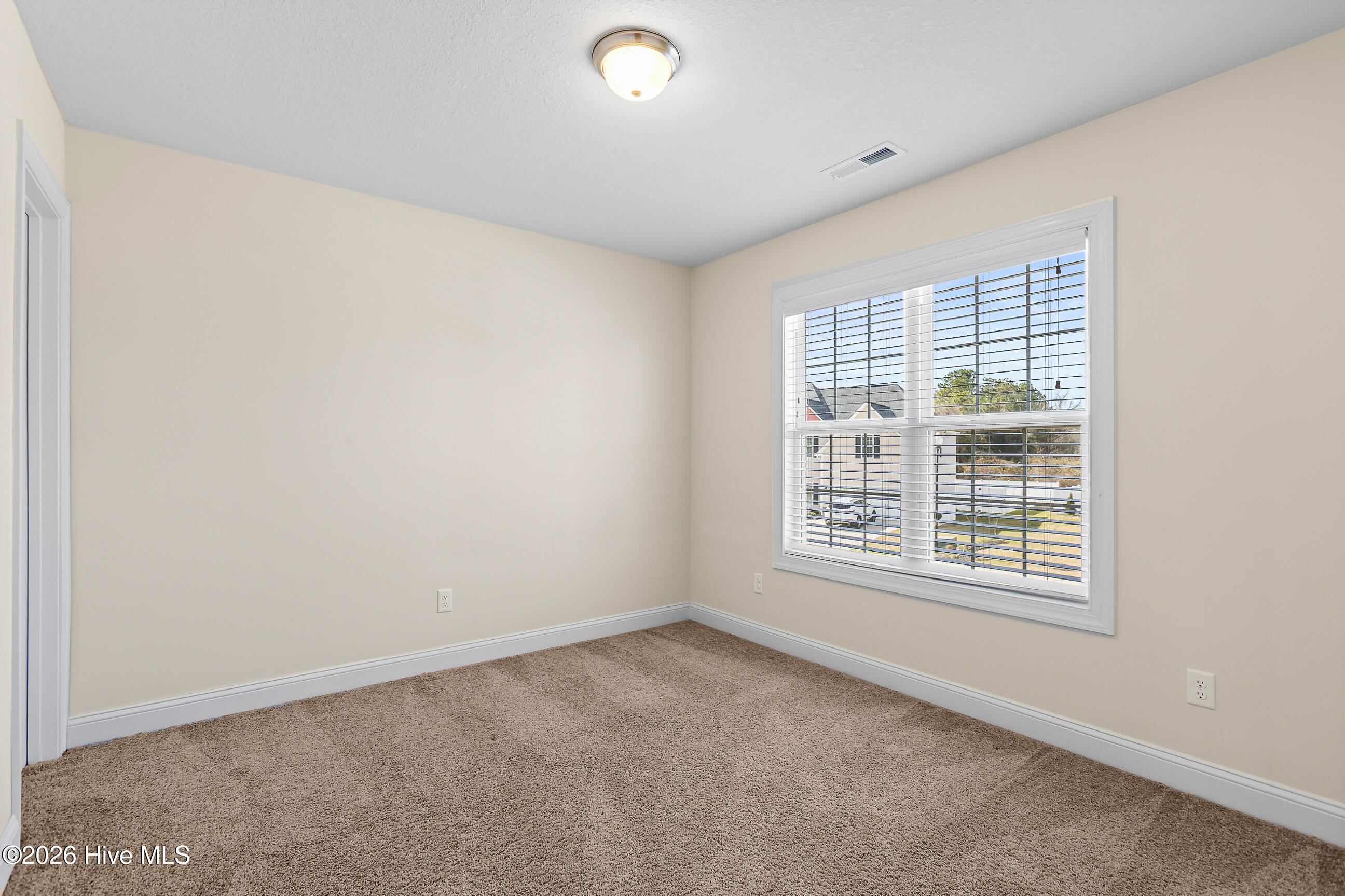 100557533 | Photo 29