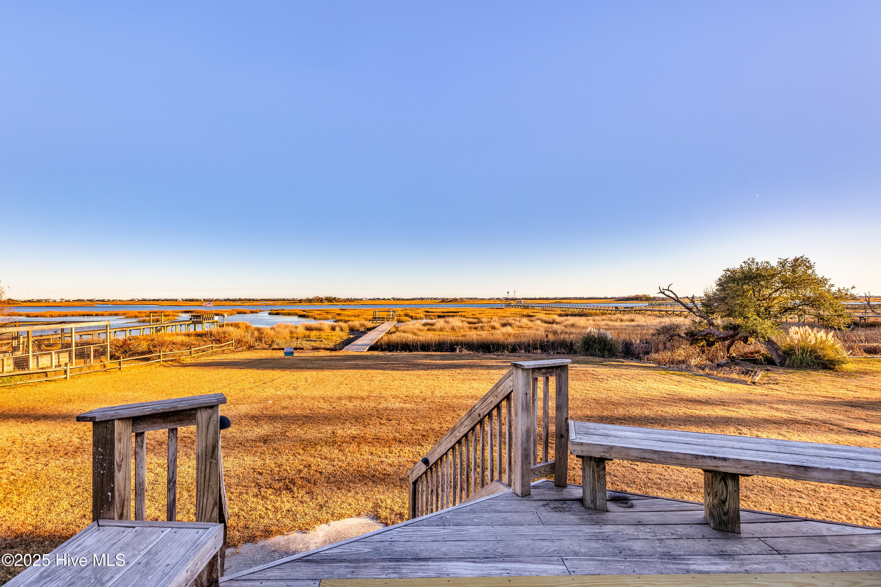 100545827 | Photo 40