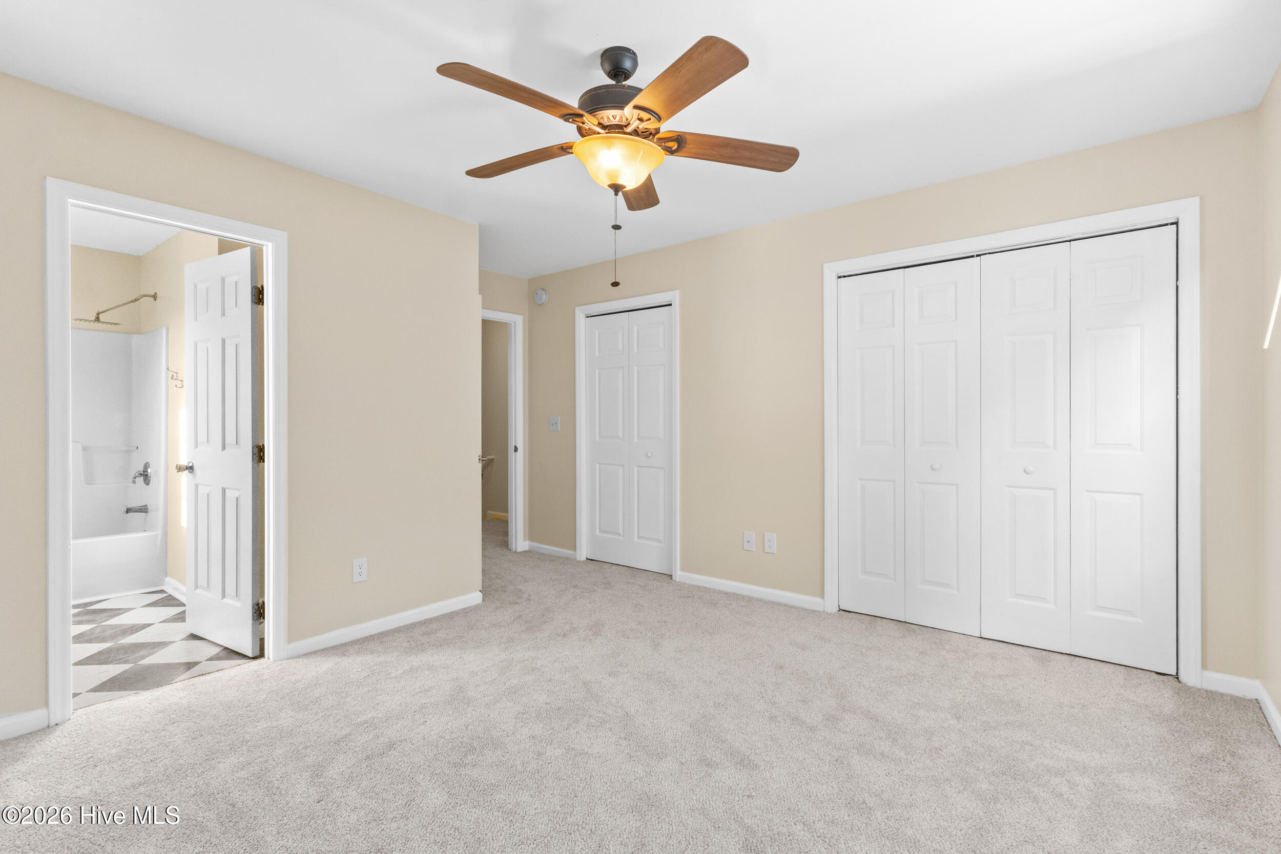 100553559 | Photo 16