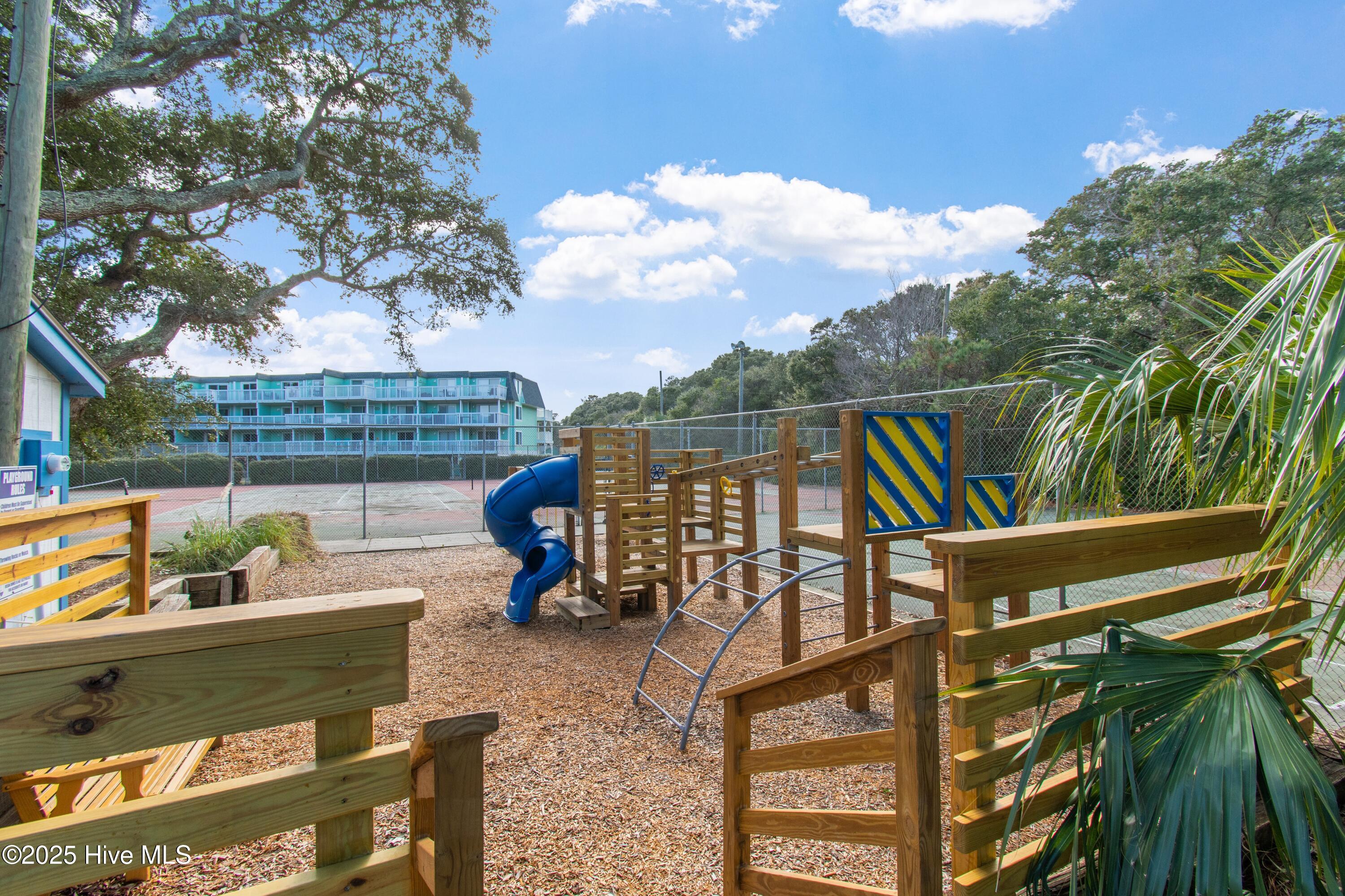 100544302 | Photo 53