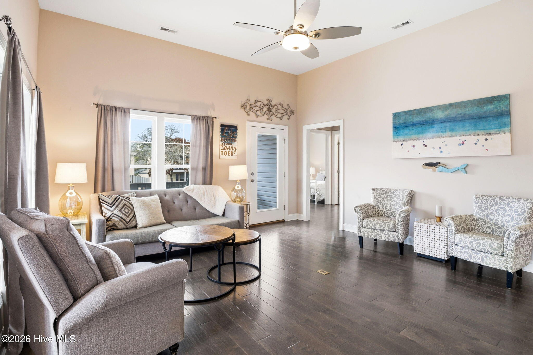 100554036 | Photo 49