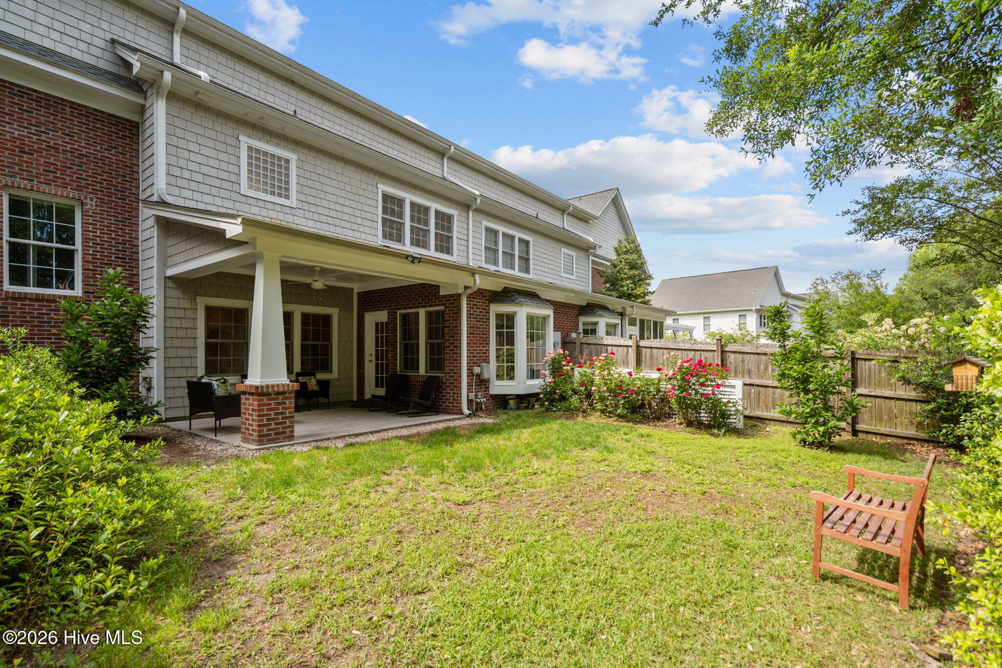 100563251 | Photo 47