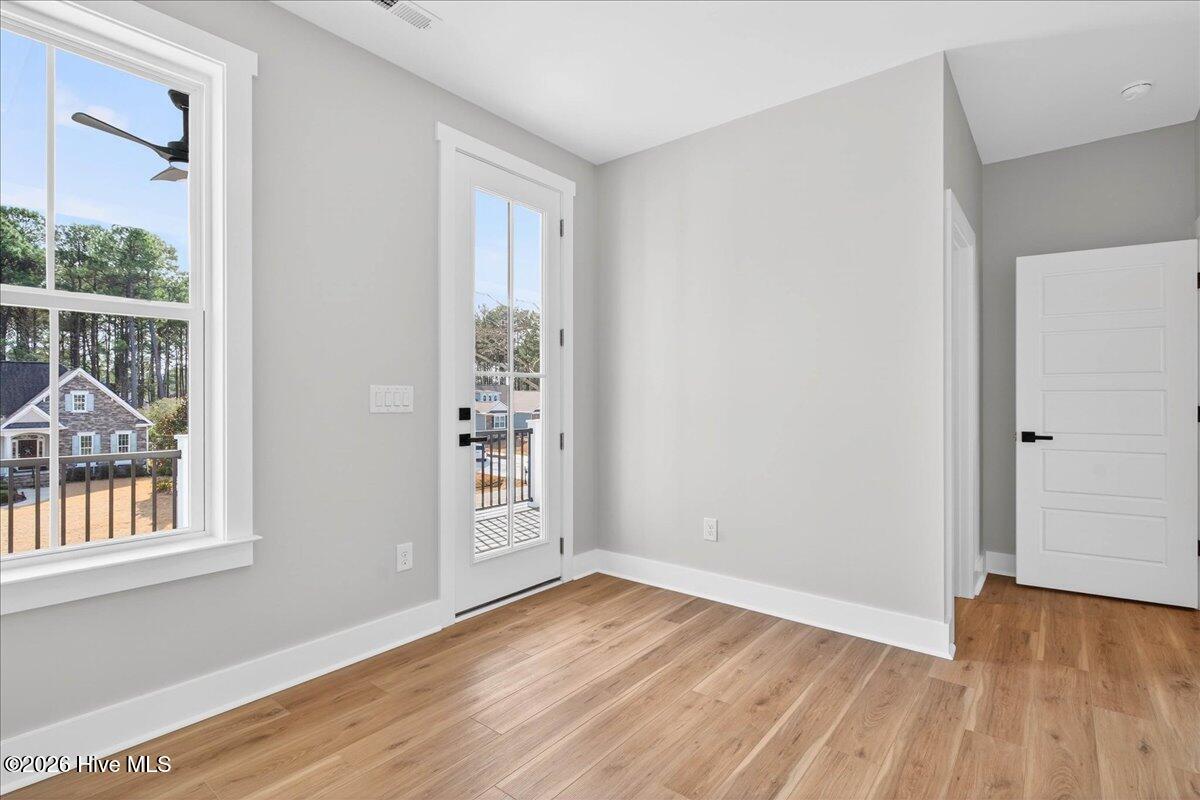 100551105 | Photo 29