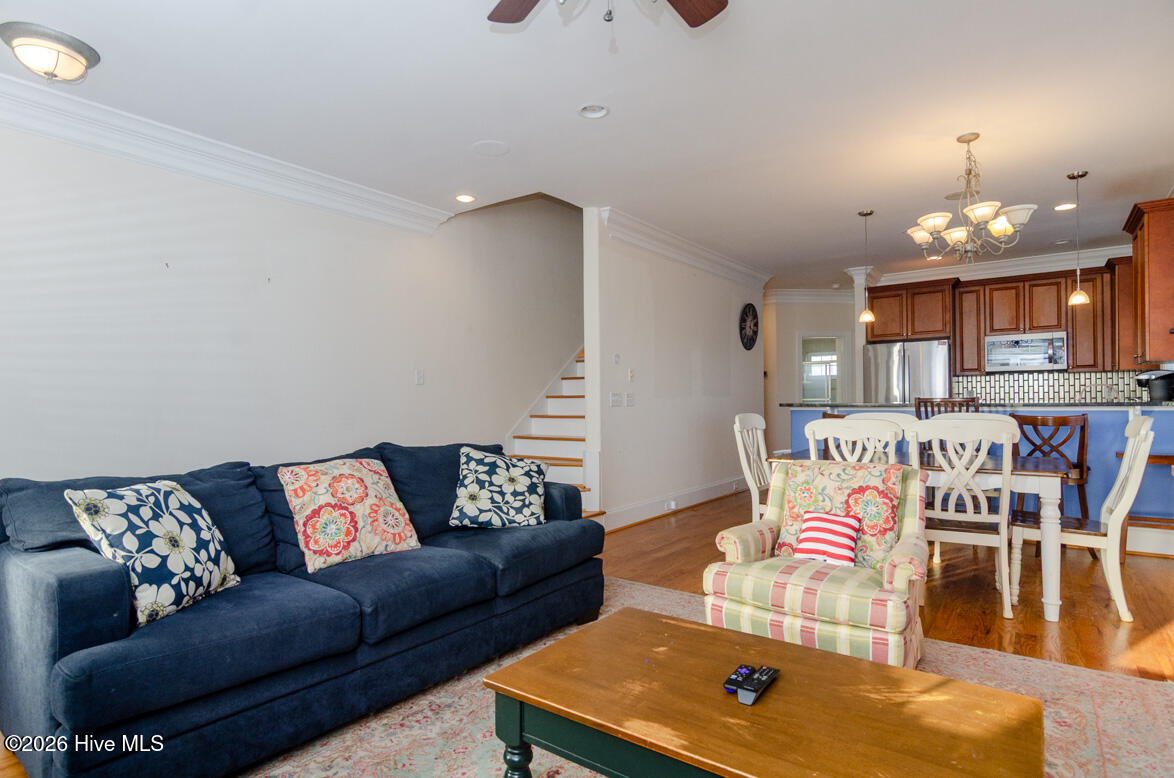 100550509 | Photo 12