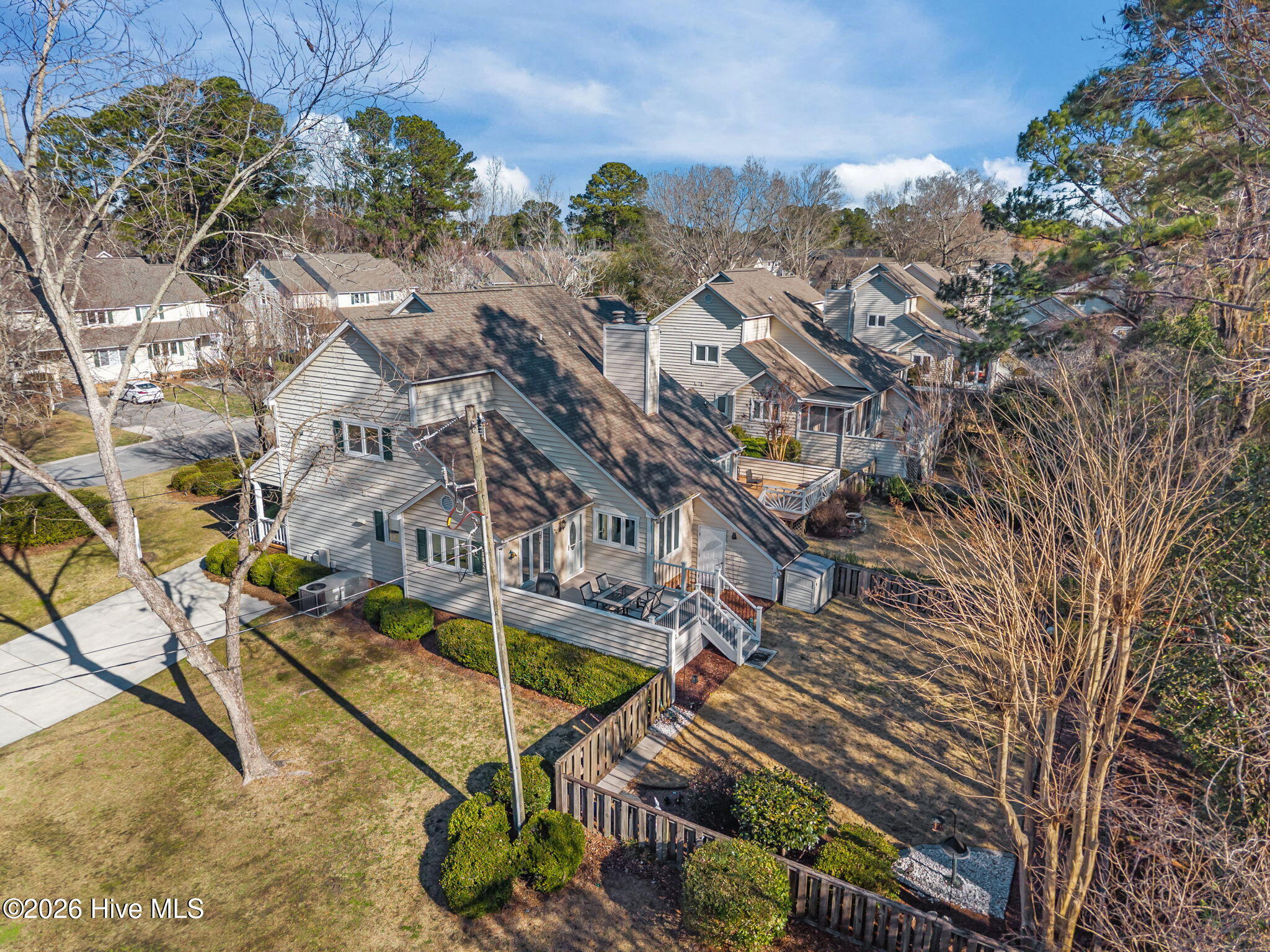 100557388 | Photo 50