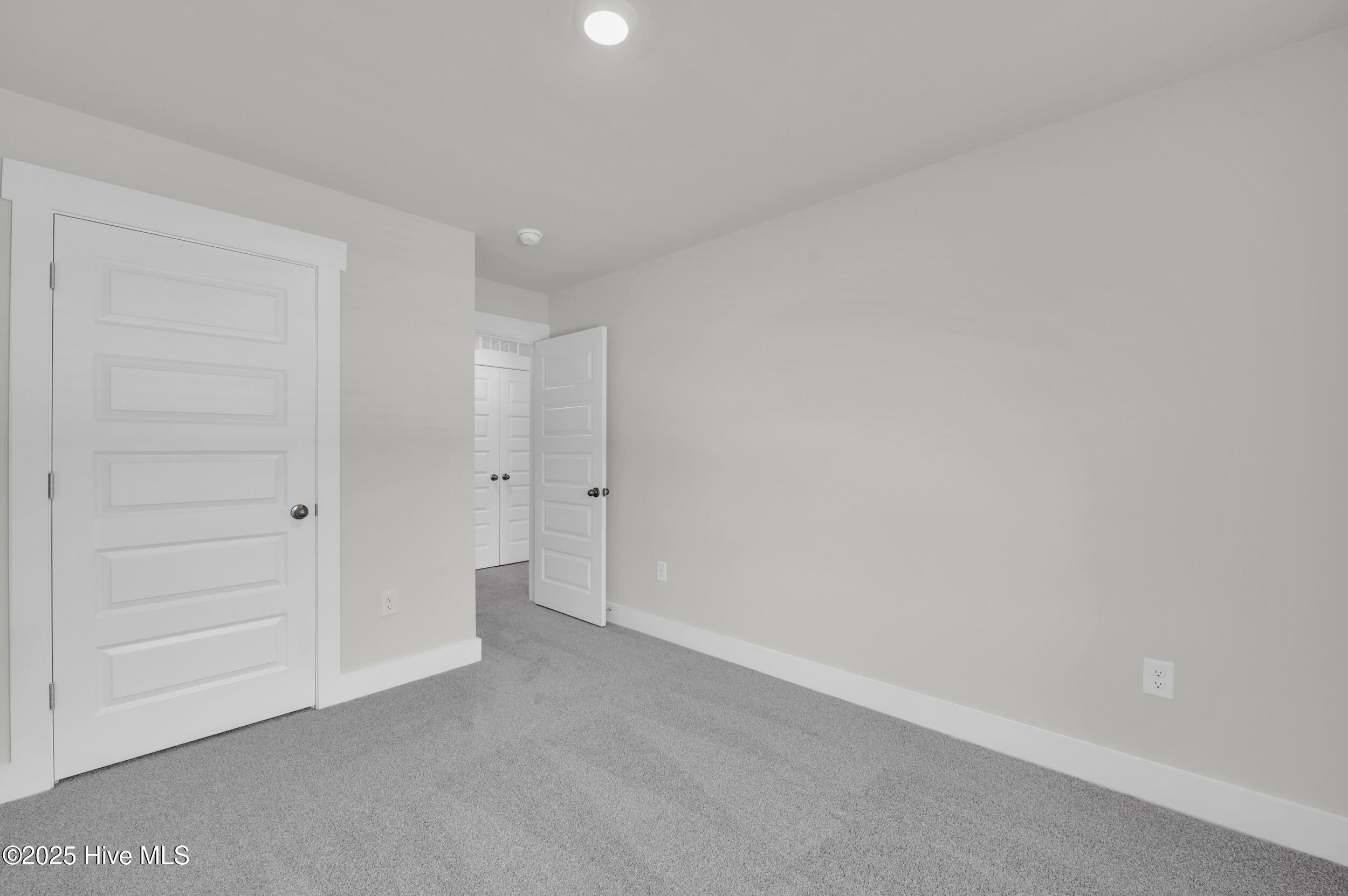 100539430 | Photo 21