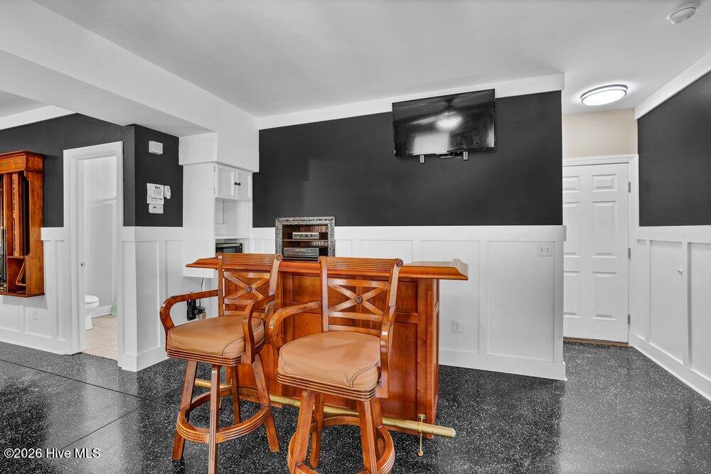 100569343 | Photo 32