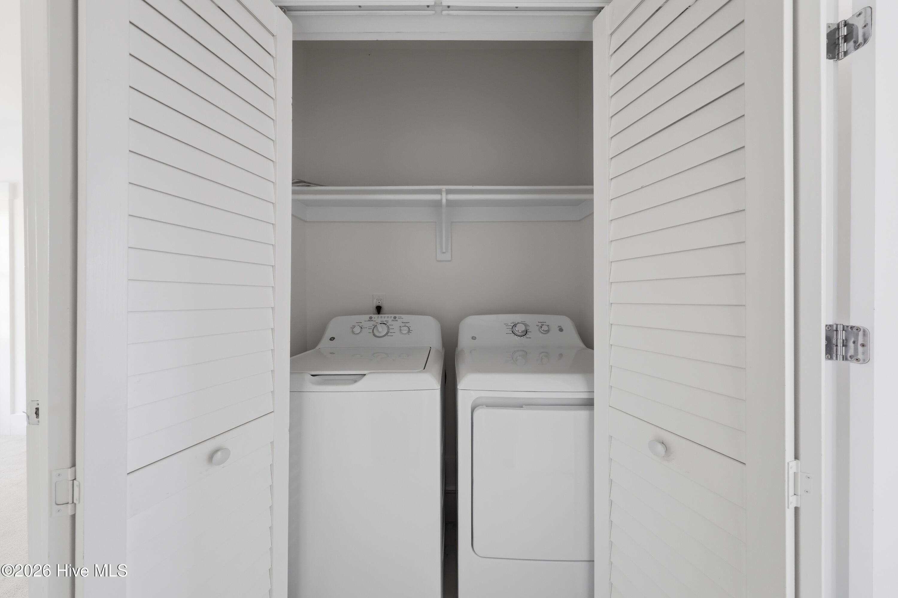 100564371 | Photo 27