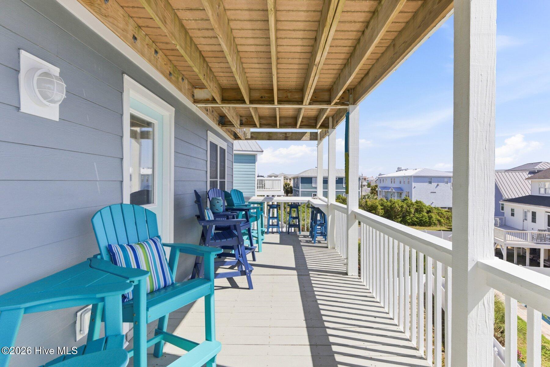 100570503 | Photo 21