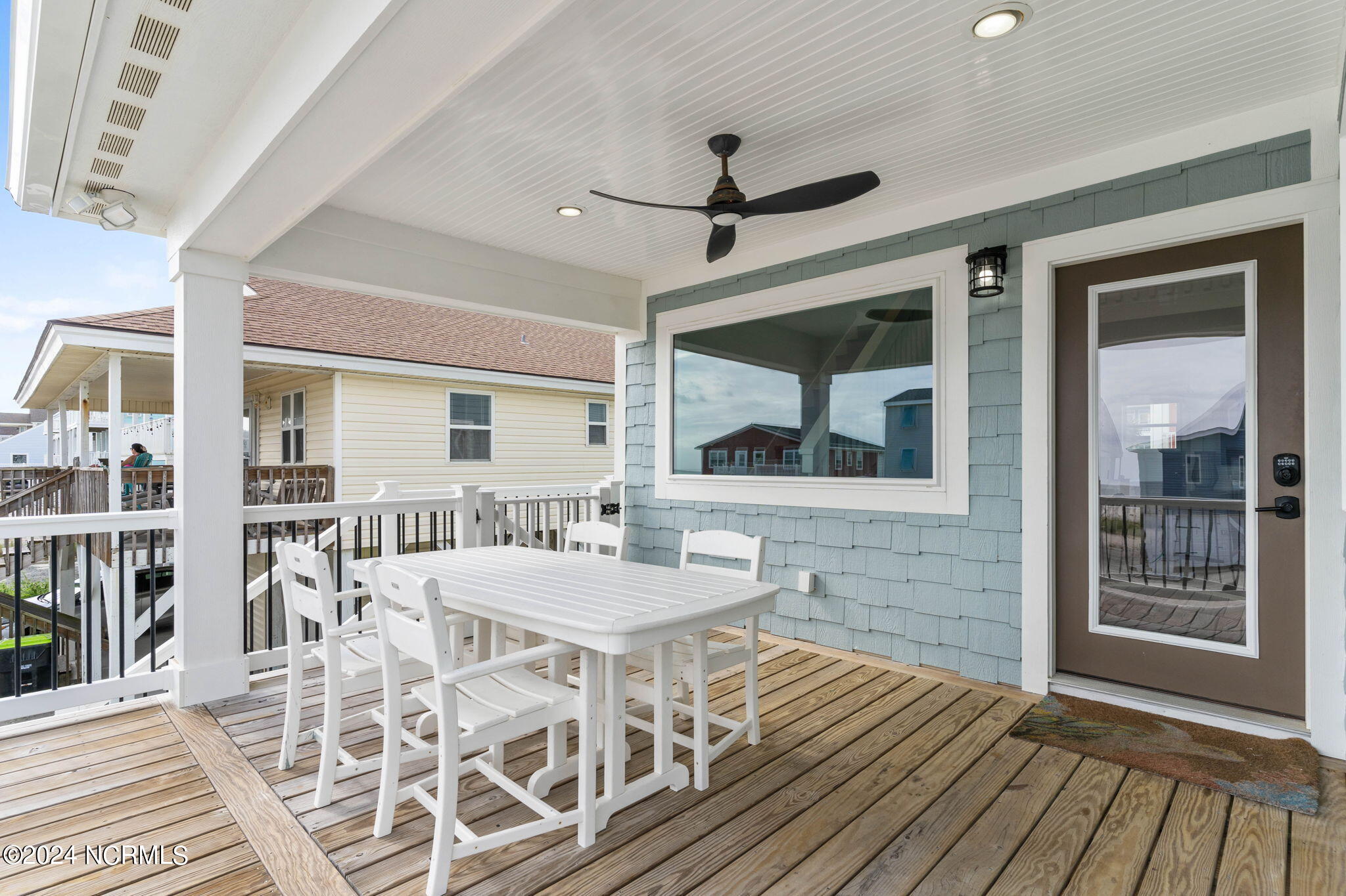 100464984 | Photo 26