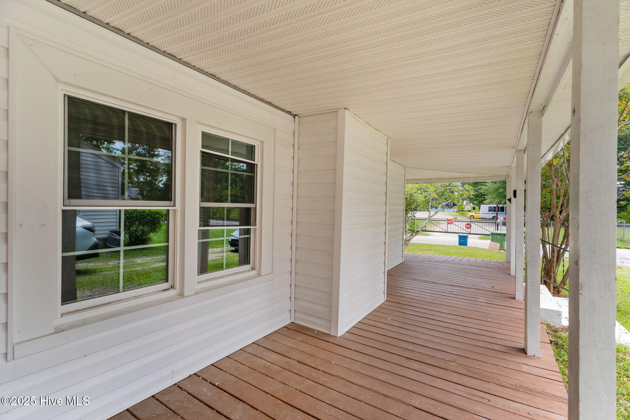 100556871 | Photo 40