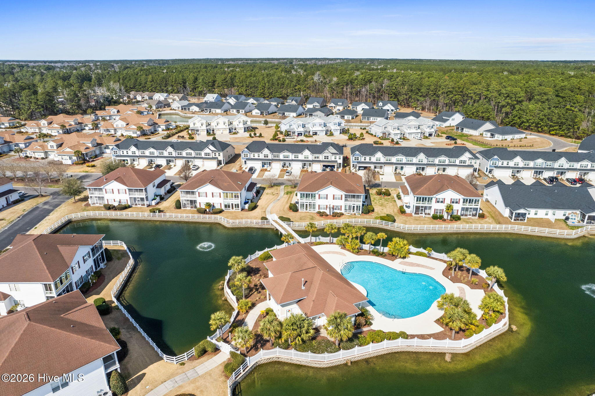 100558044 | Photo 82