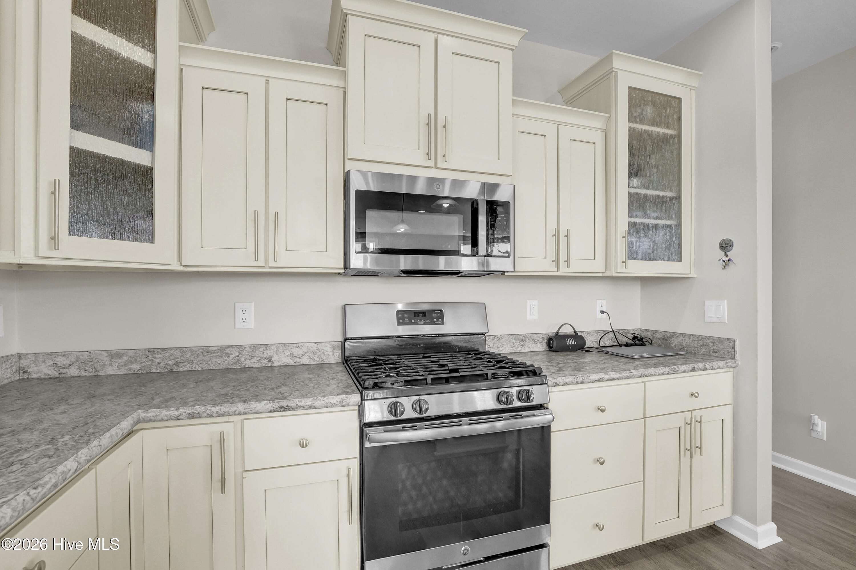 100562204 | Photo 10