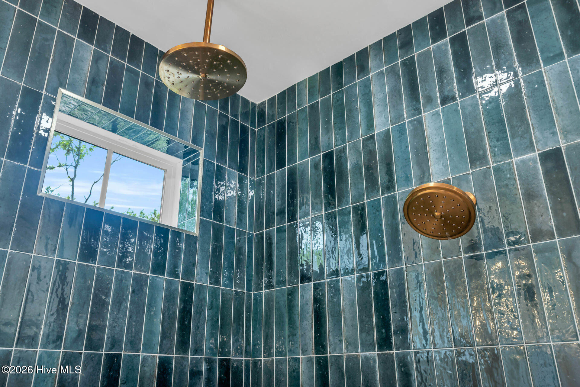 100553549 | Photo 37