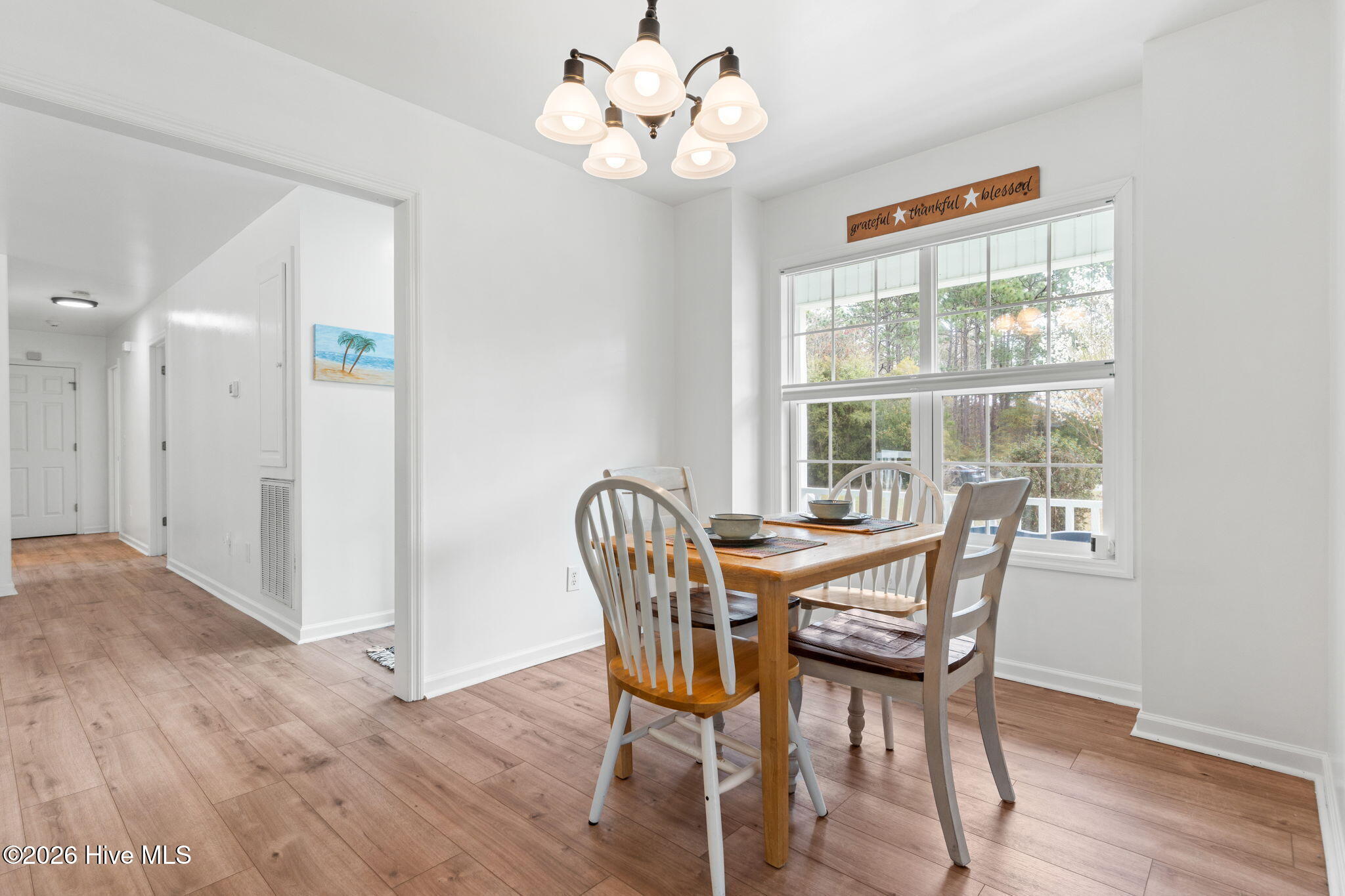 100559662 | Photo 22