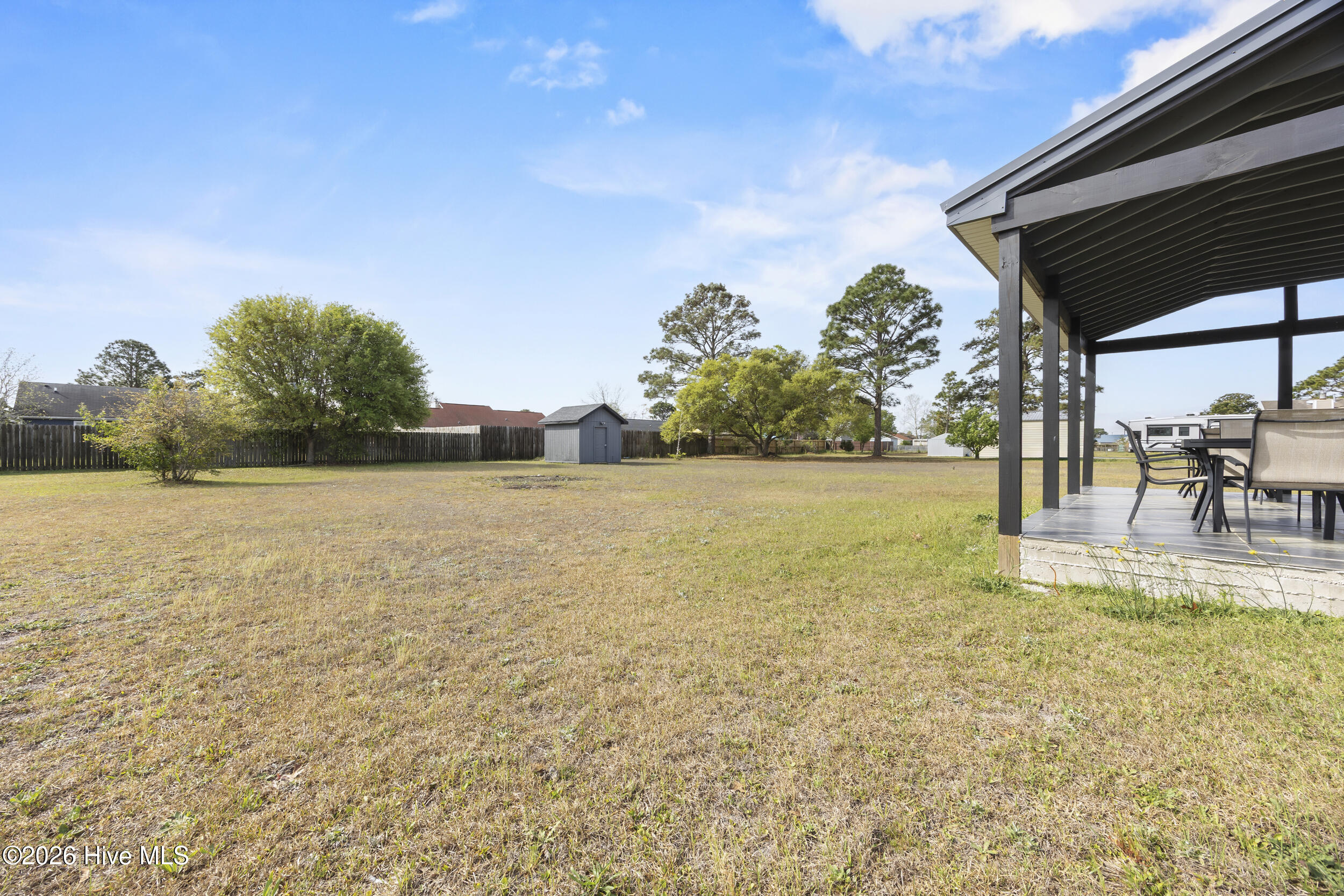 100566189 | Photo 41