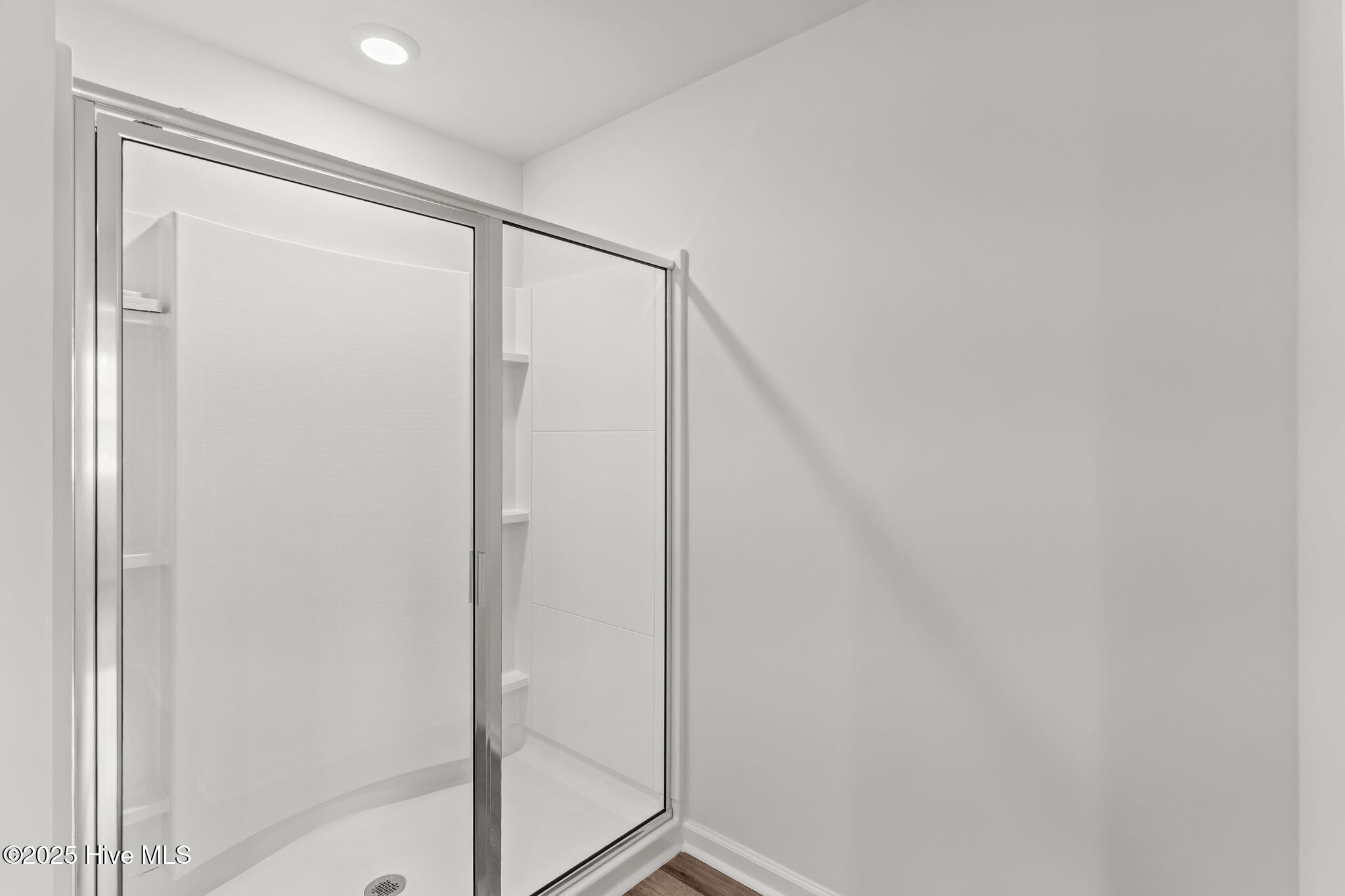 100526308 | Photo 21