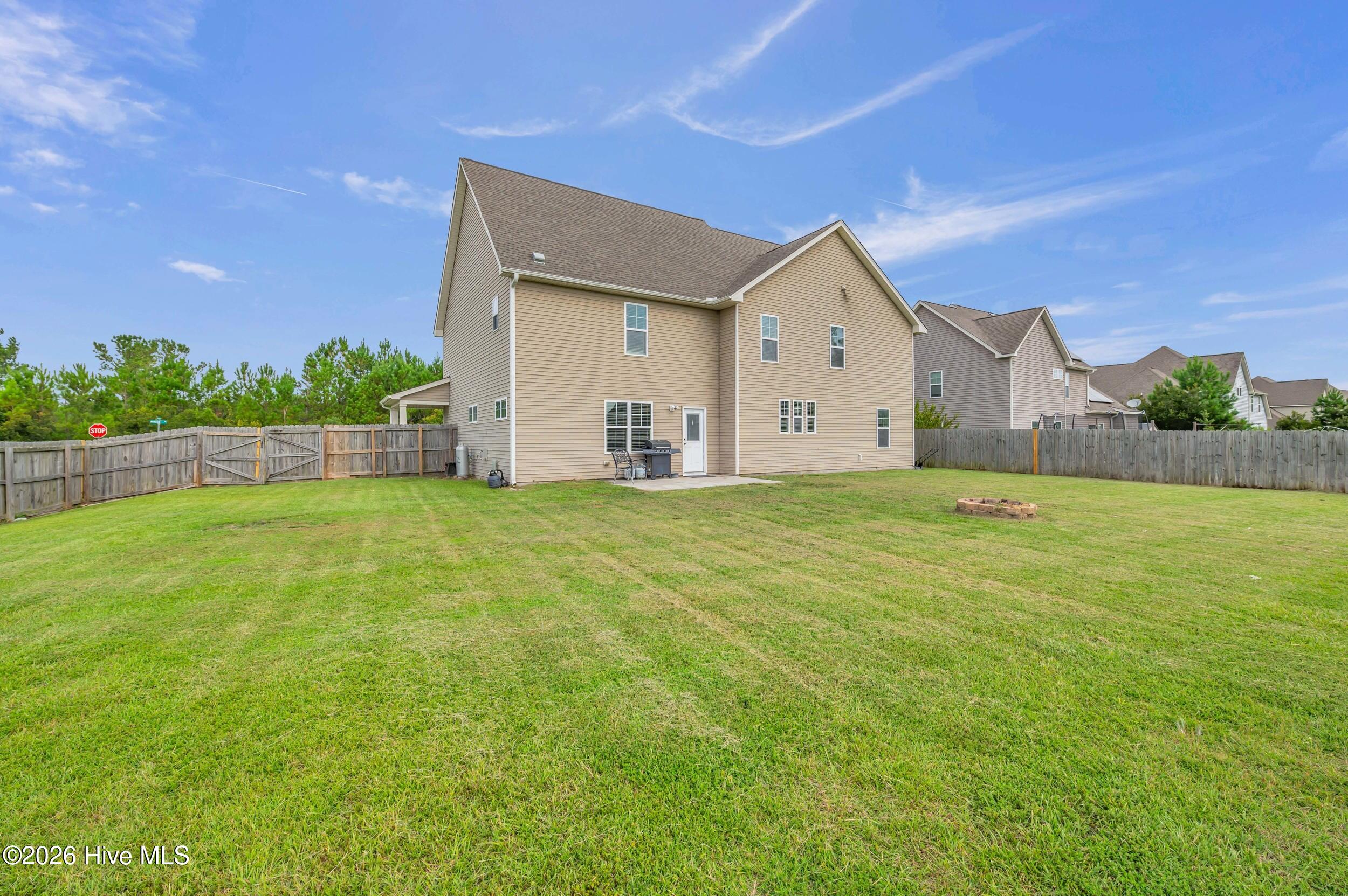 100550798 | Photo 42