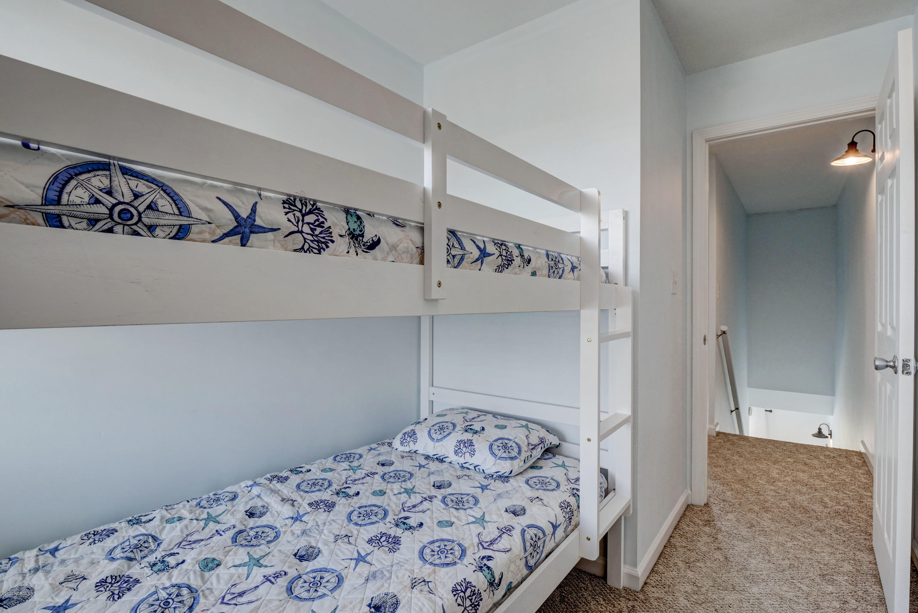 100520980 | Photo 15