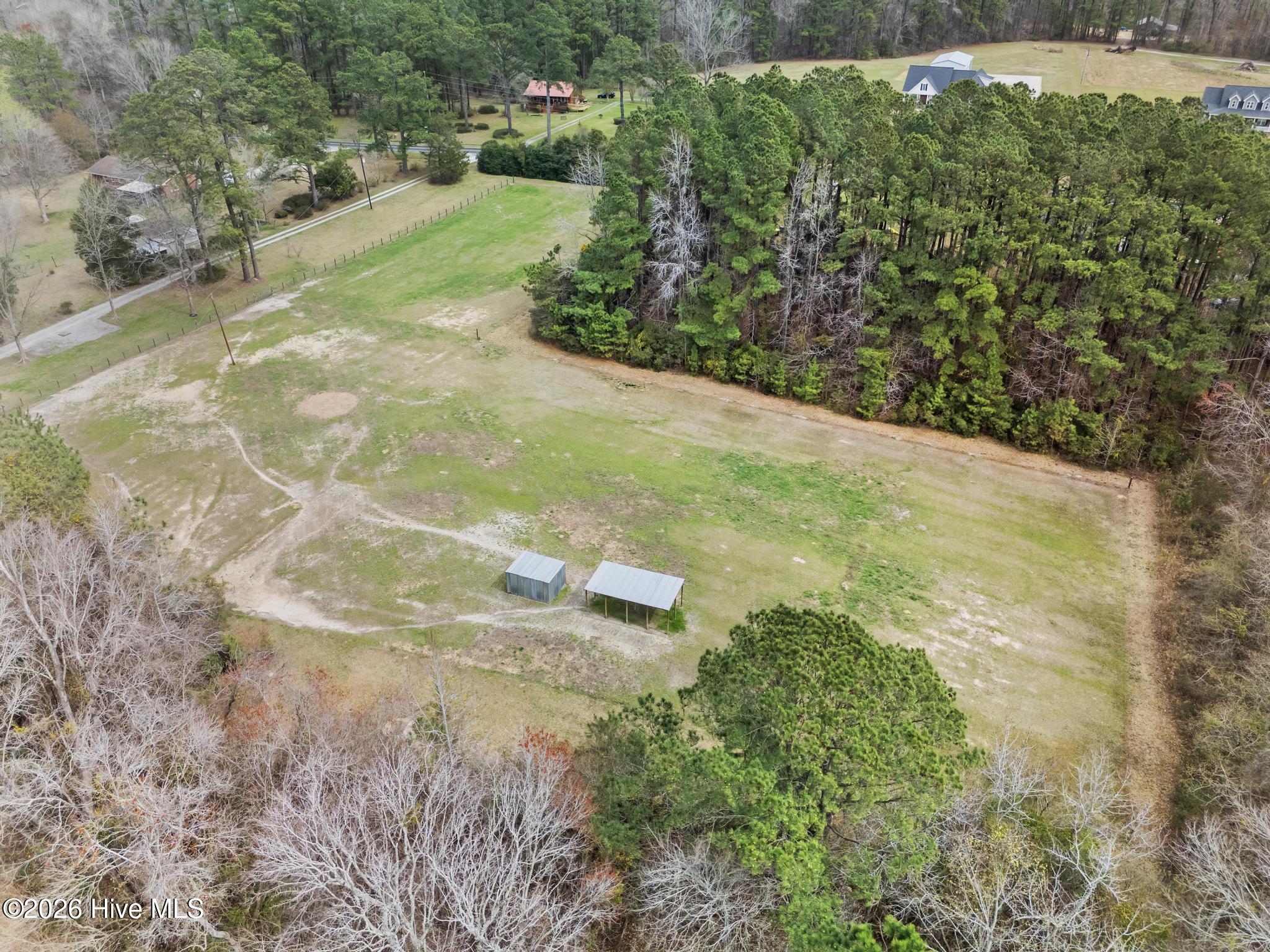 100560657 | Photo 50