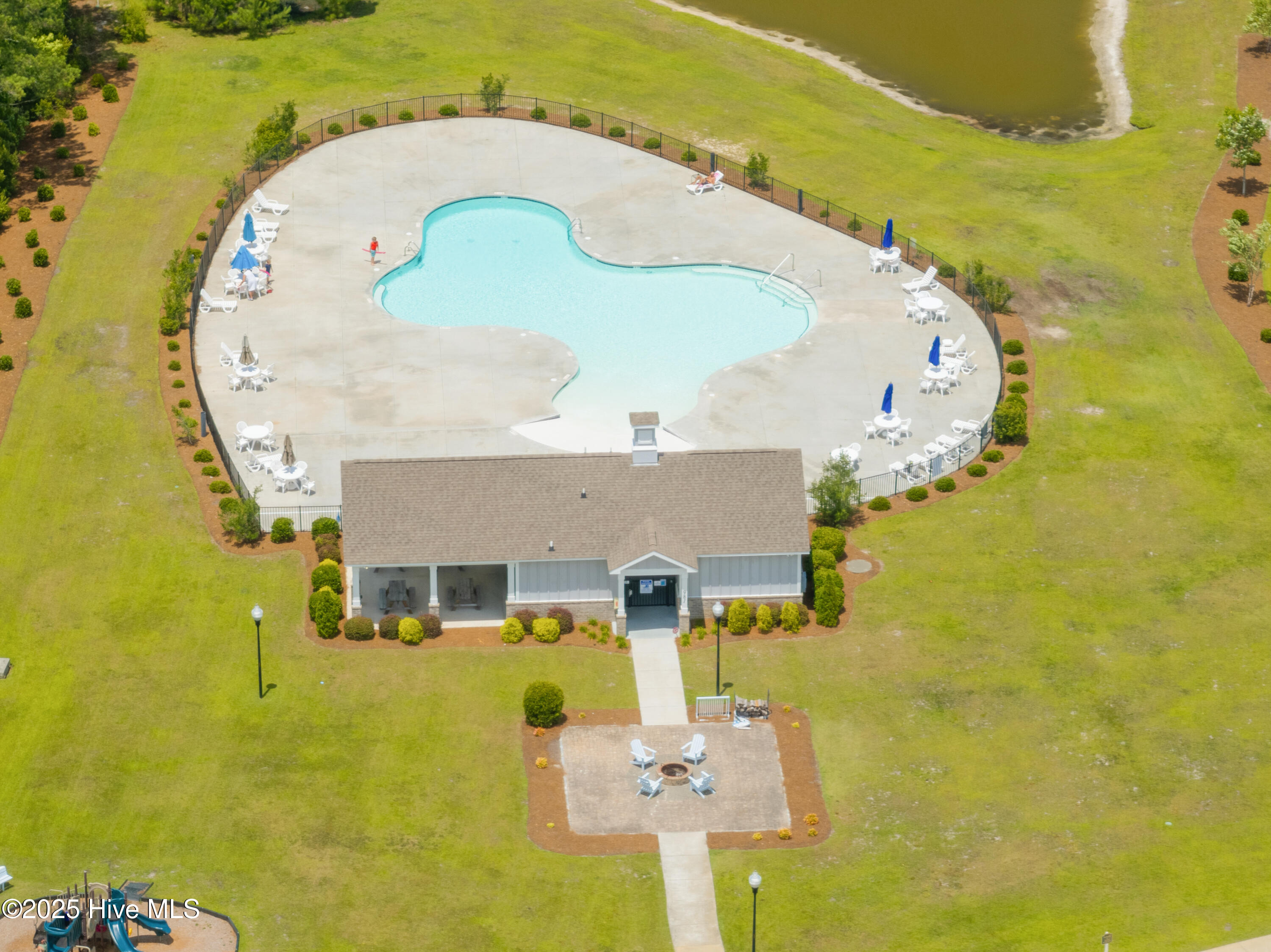 100521762 | Photo 49