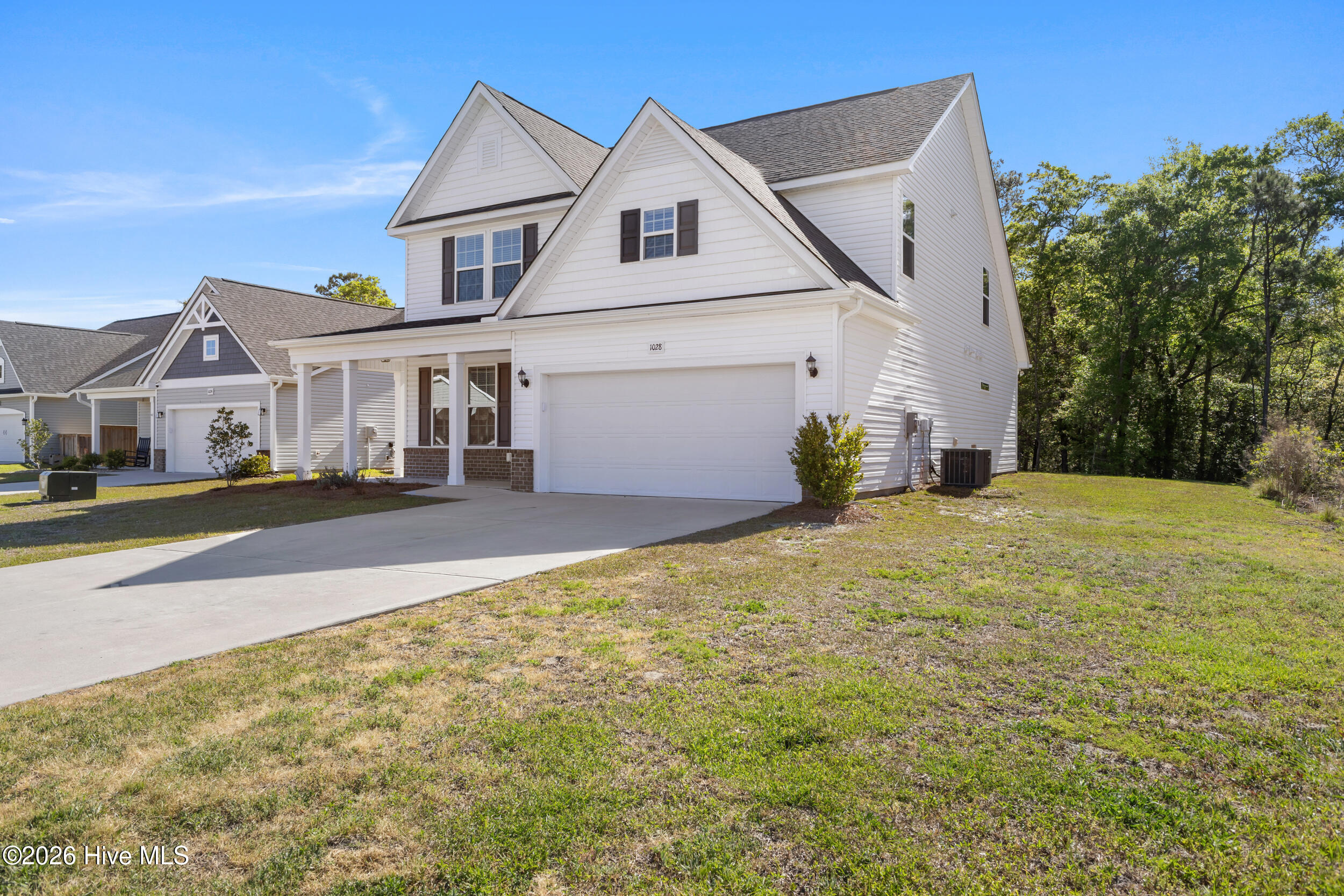 100535849 | Photo 32