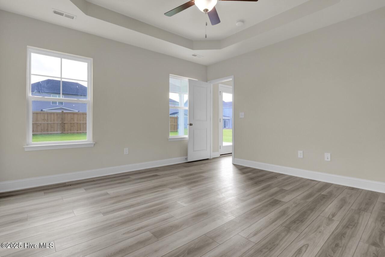 100543344 | Photo 13