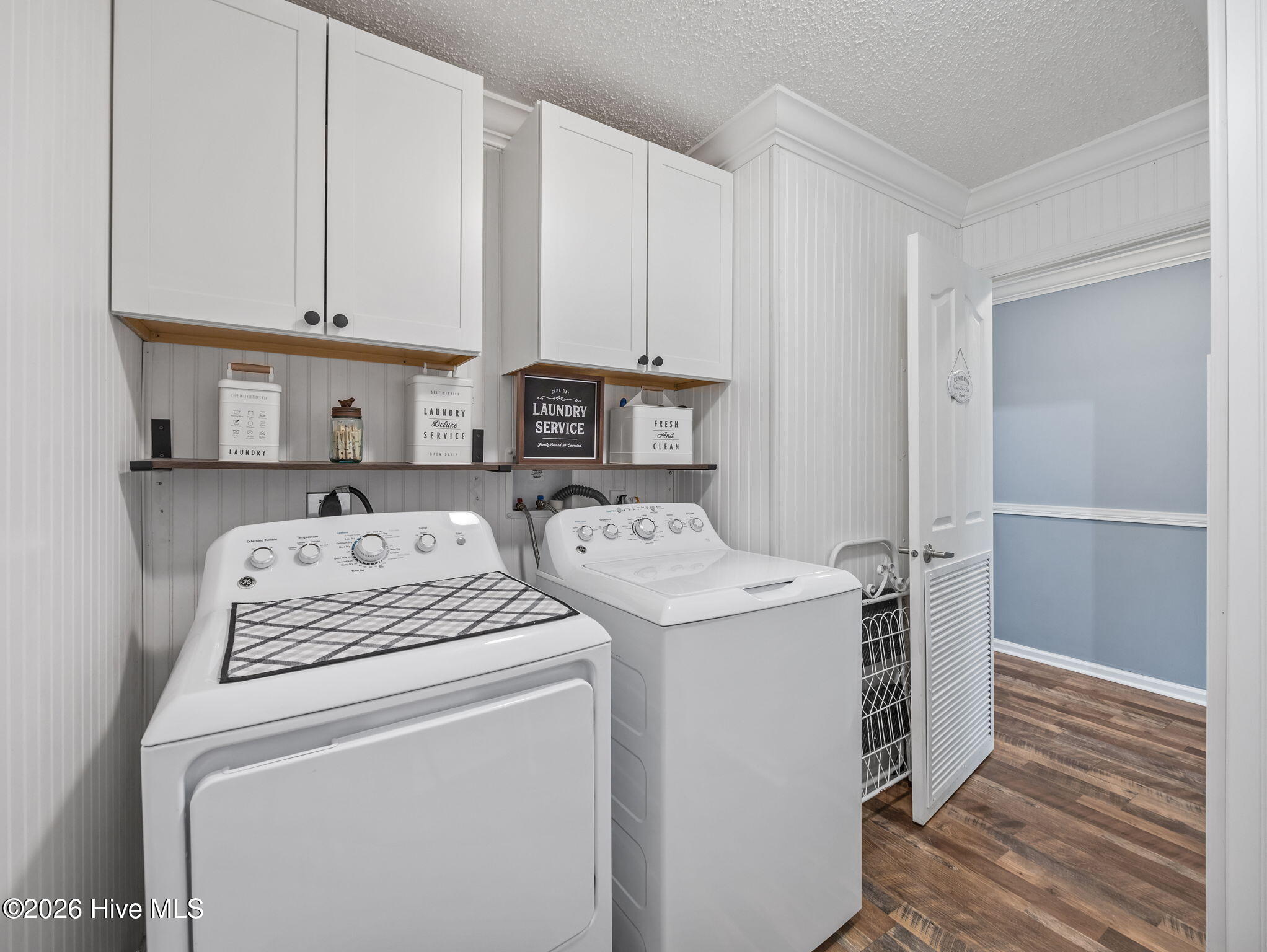 100566211 | Photo 25