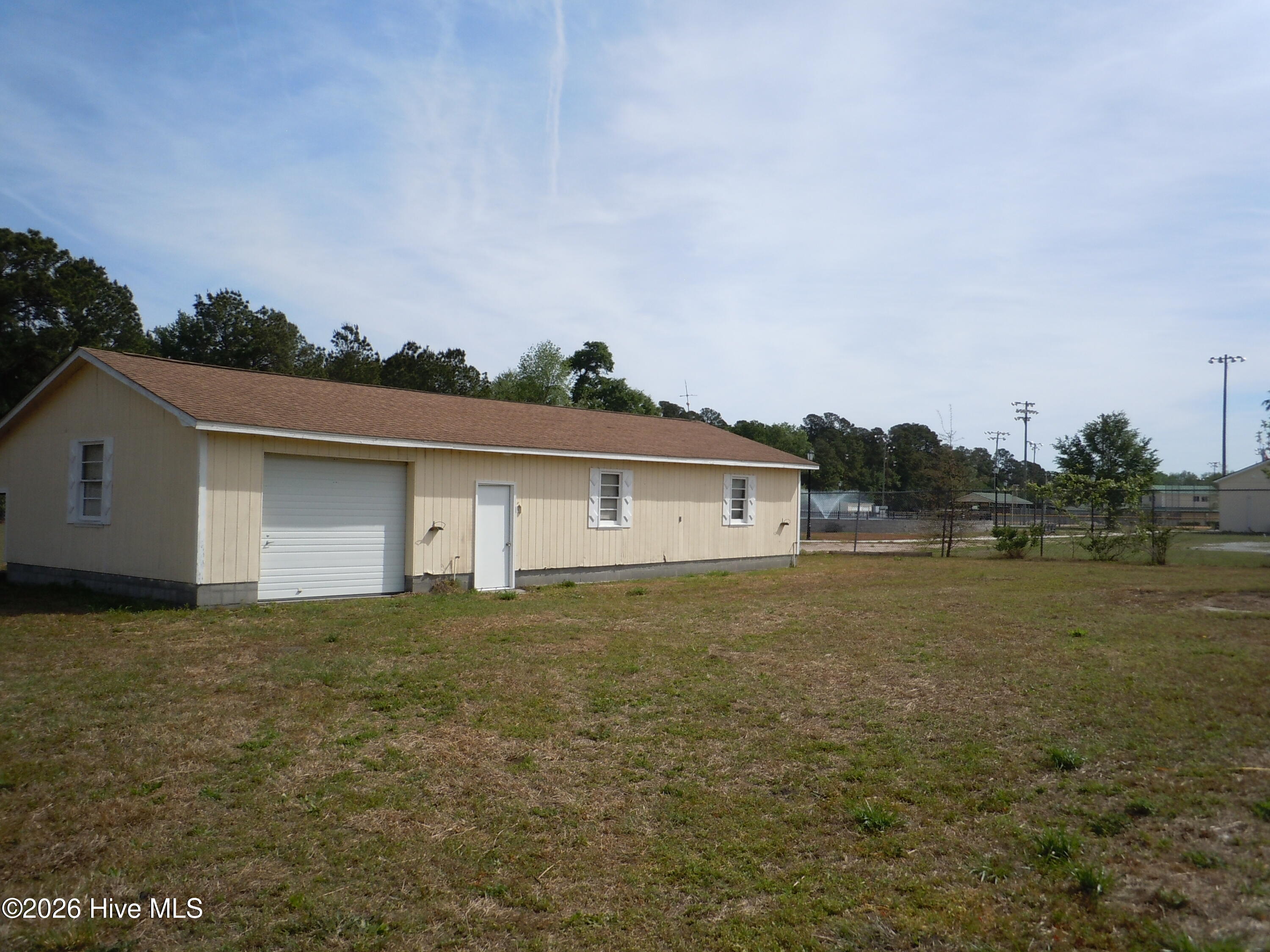 100565752 | Photo 57