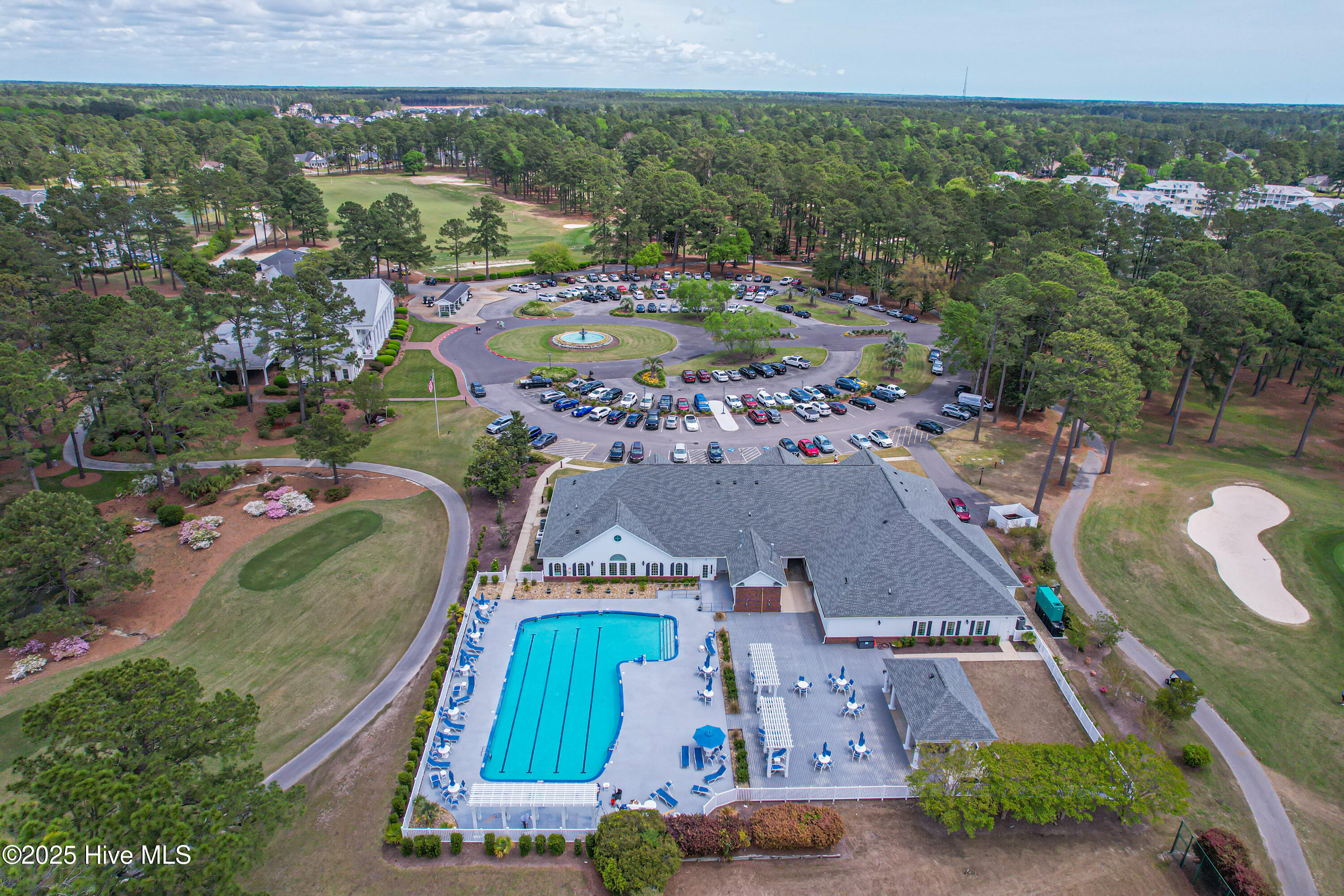 100512349 | Photo 38