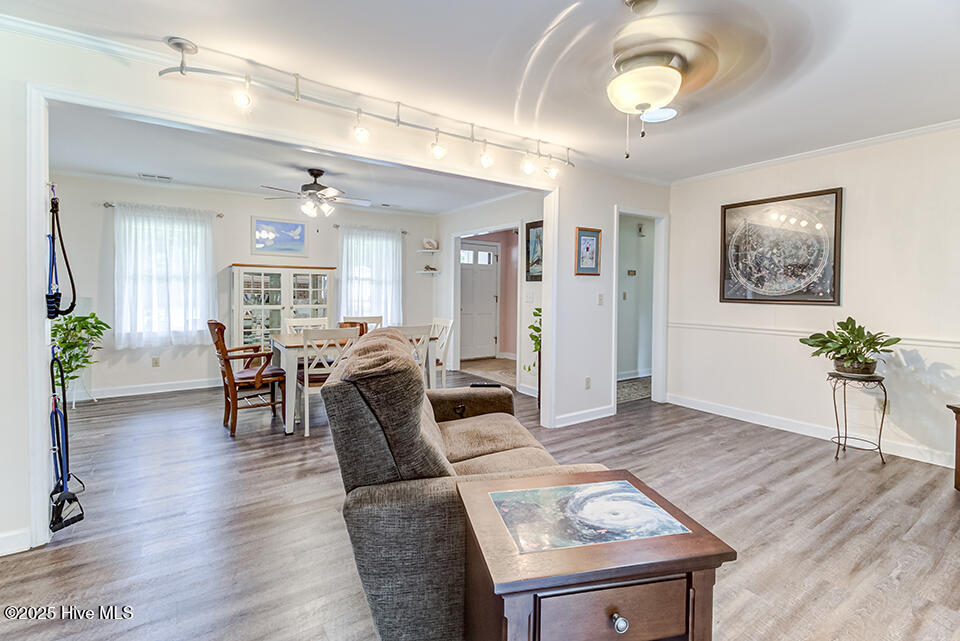 100531257 | Photo 12